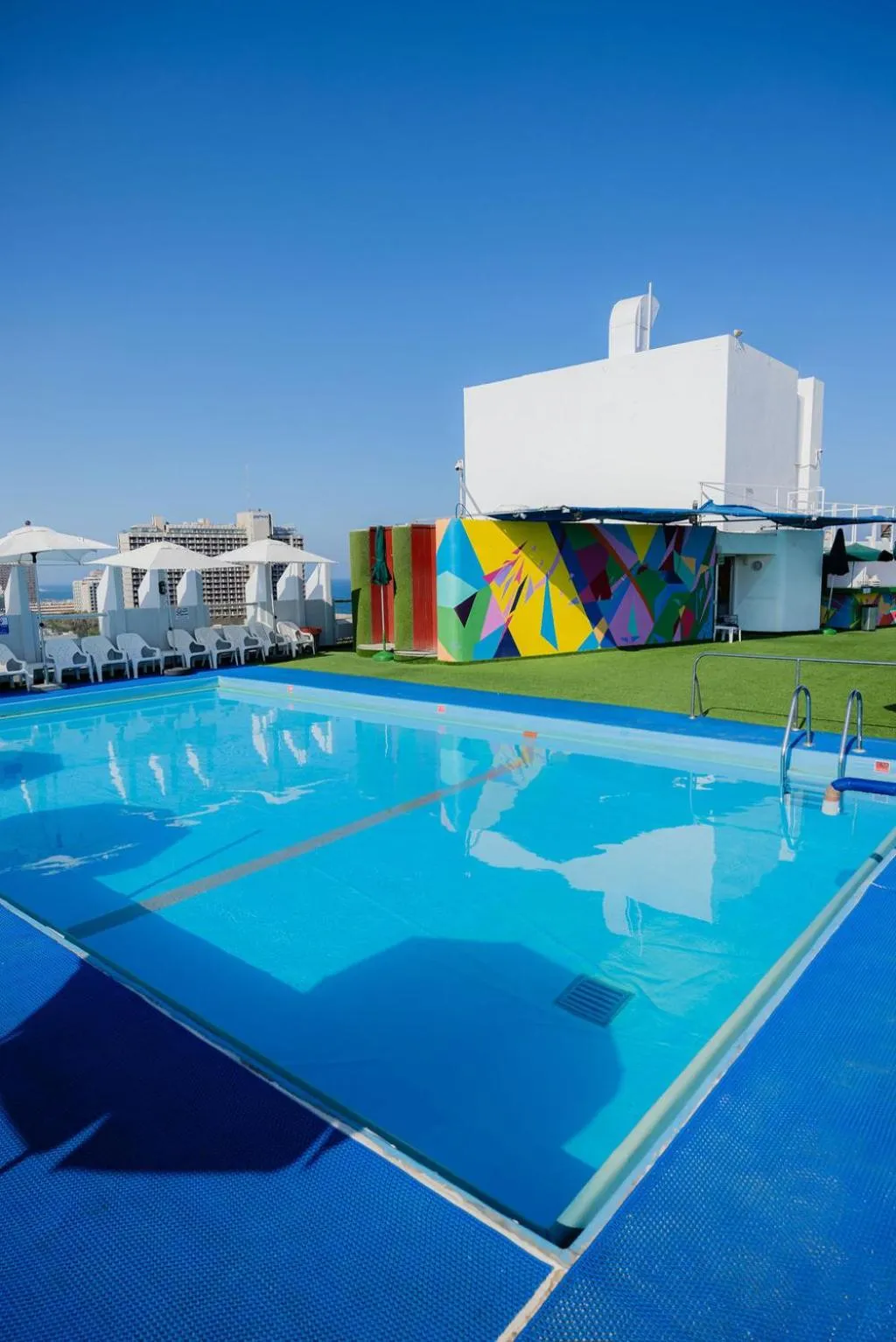 Swimming pool in Grand Beach Hotel