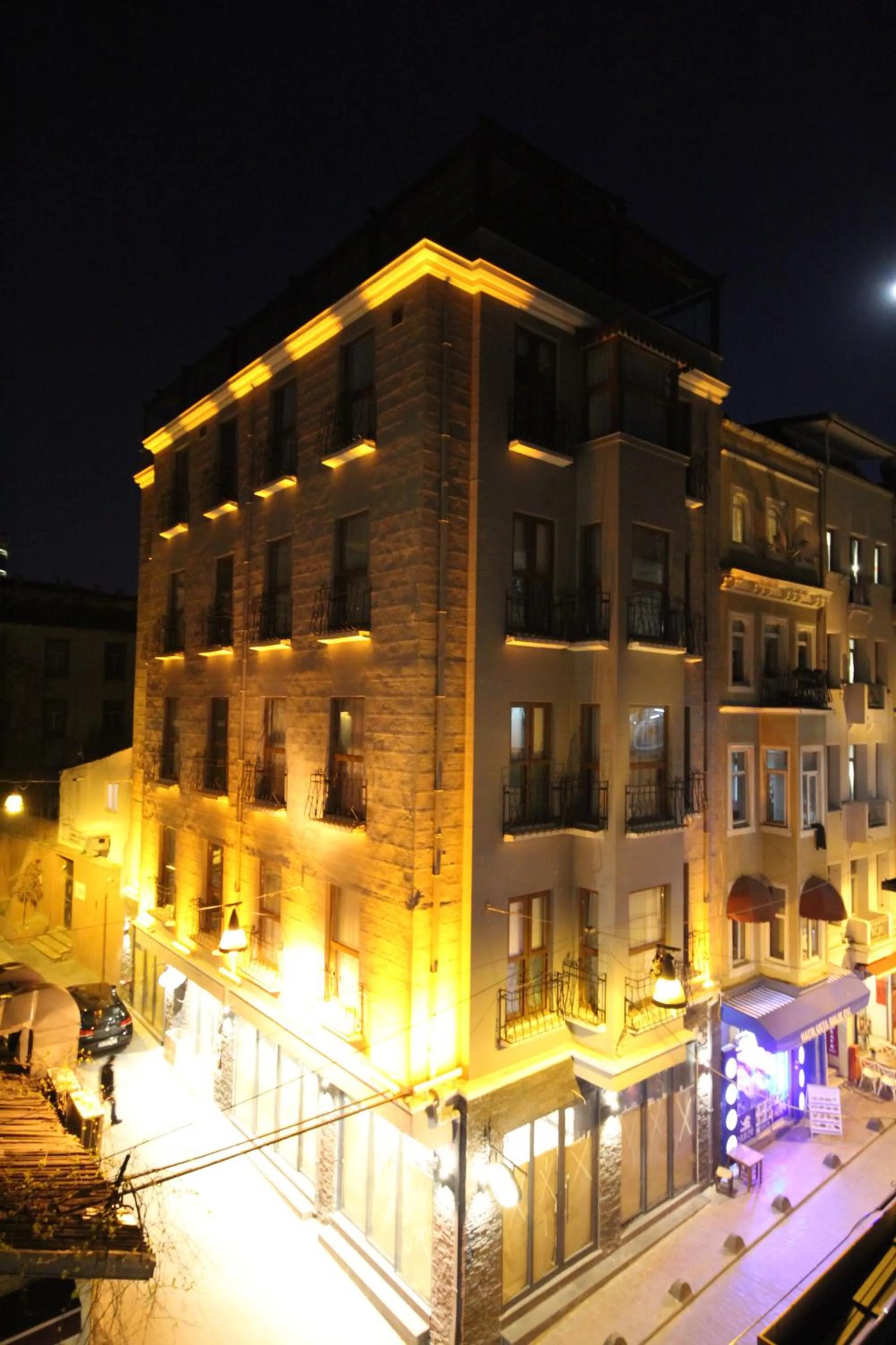 Facade/entrance in Hotel Naumpasa Konagi