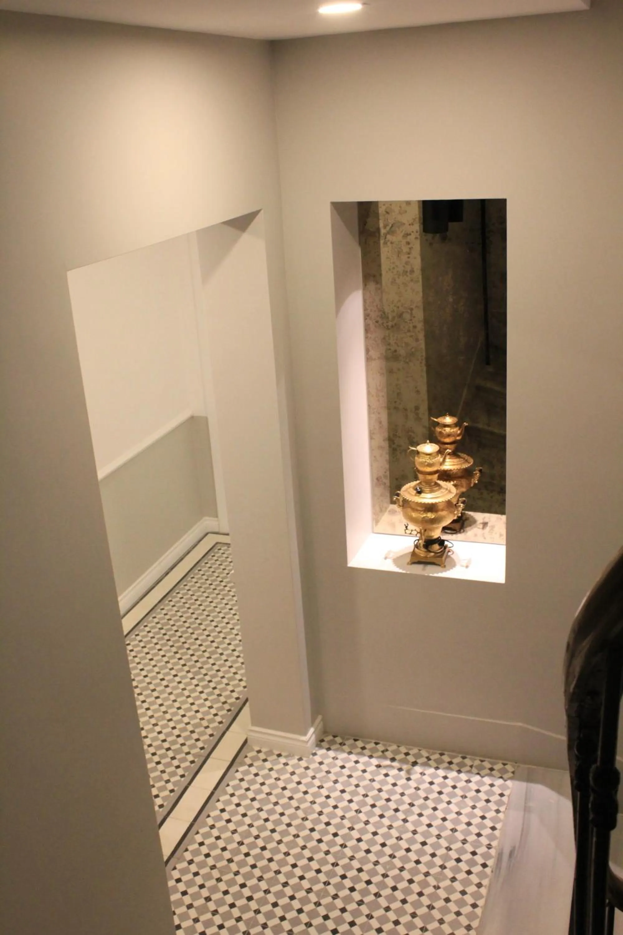 Decorative detail in Hotel Naumpasa Konagi