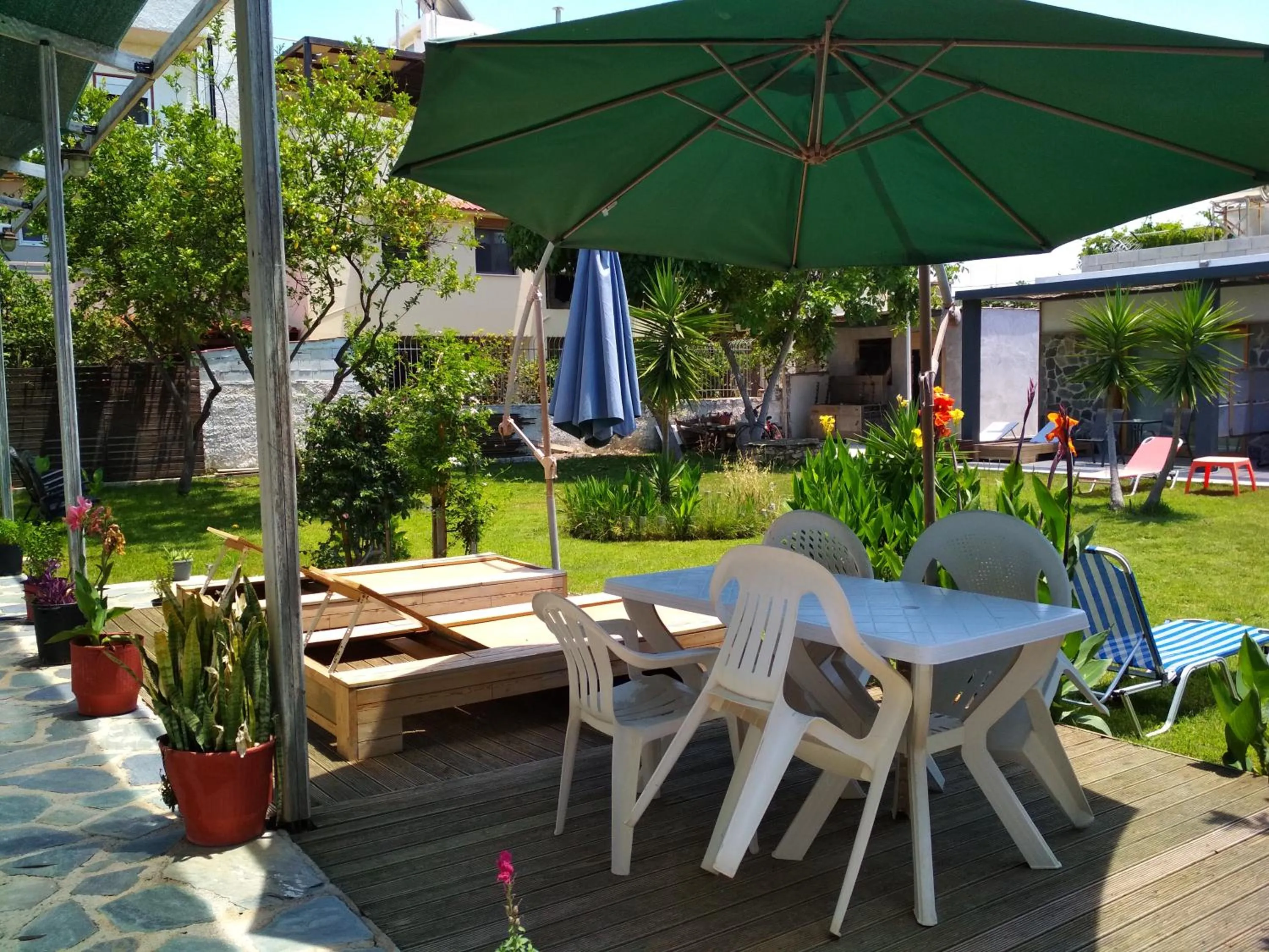 Beloni Apartments and Studios