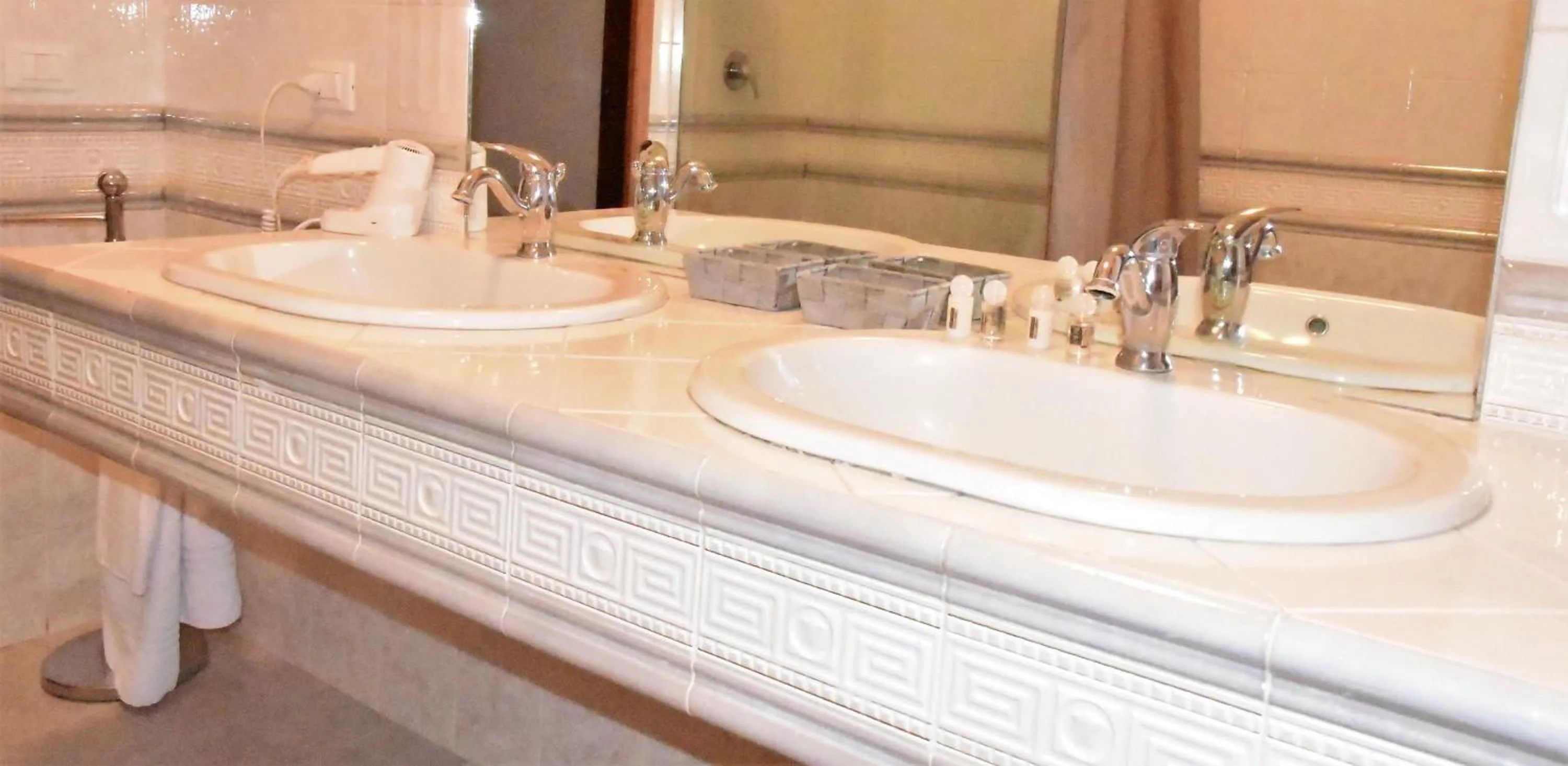 Double Room with Balcony and Sea View - single occupancy in Simonetta's Rooms