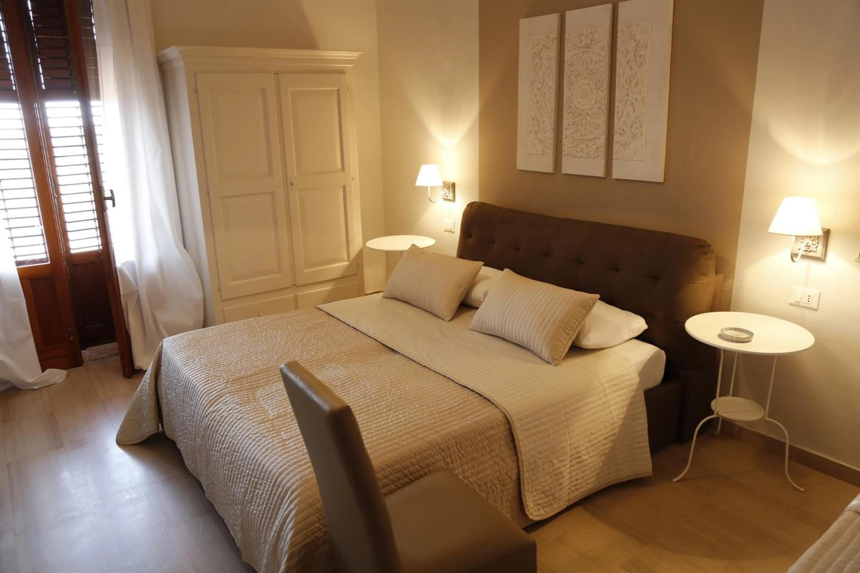 Deluxe Double Room with Balcony - single occupancy in Simonetta's Rooms