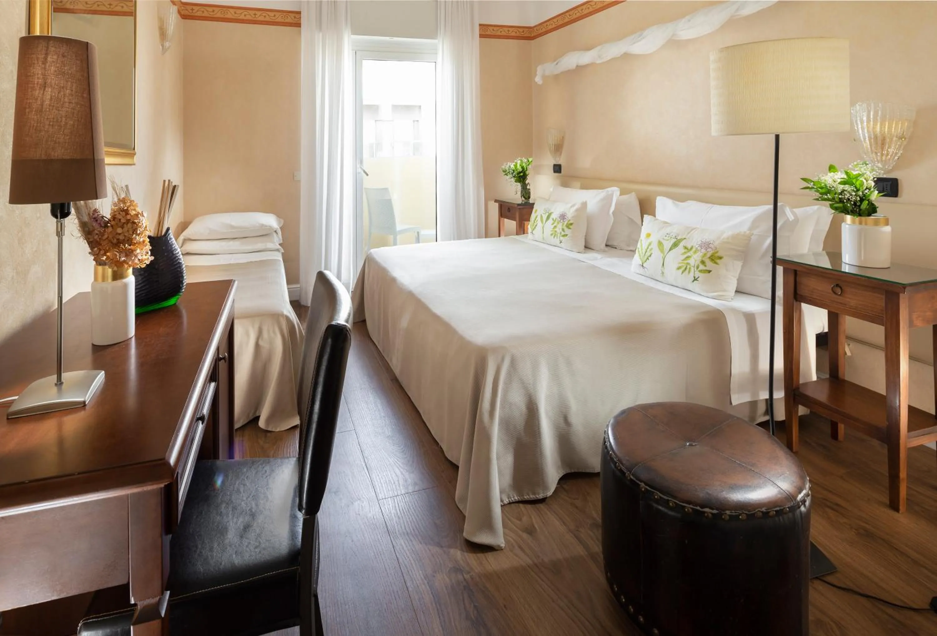 Photo of the whole room, Bed in Hotel Apollo