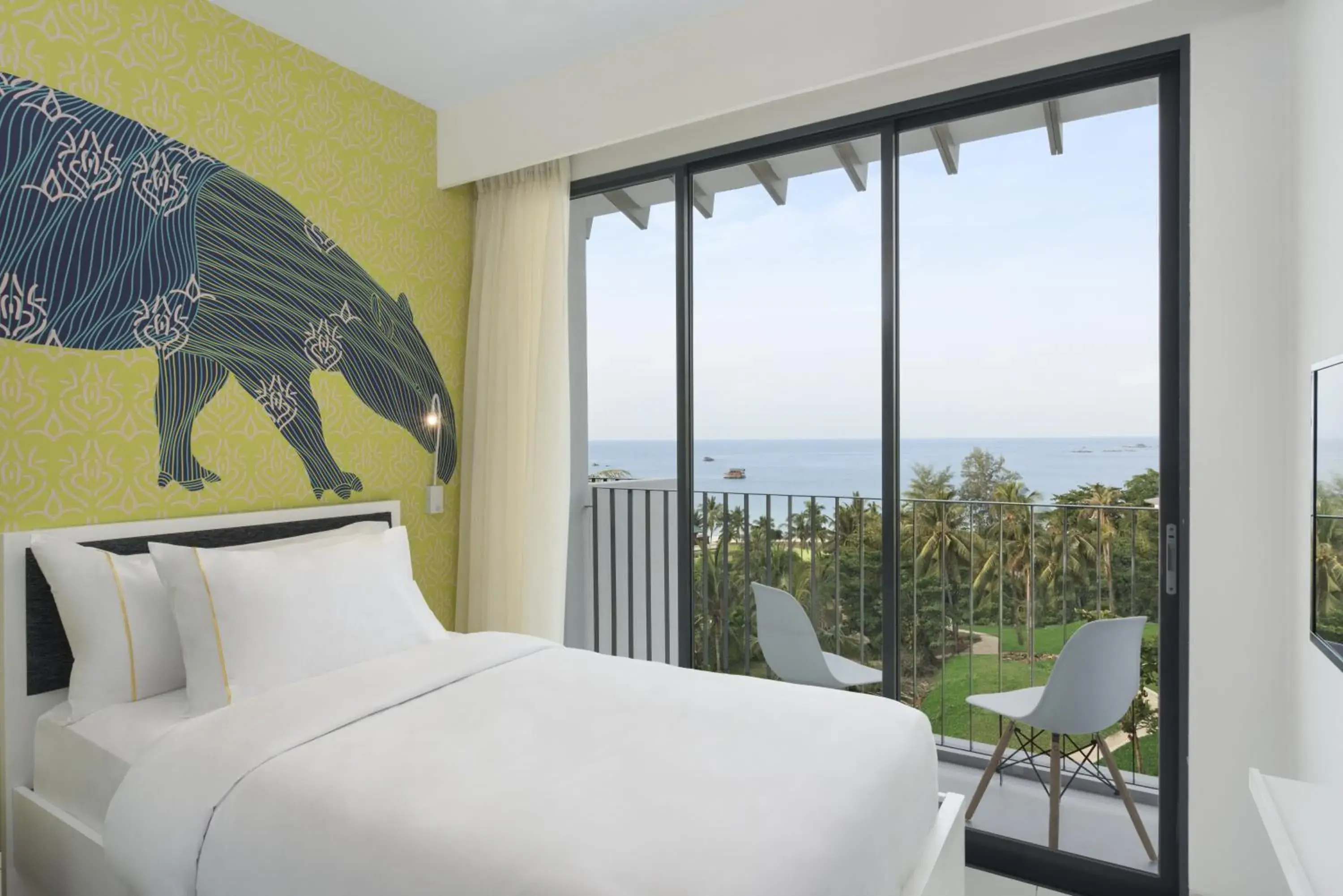 One Bedroom Garden View Suite Queen-Free Return Transfer (BBT Terminal-Resort) in Cassia Bintan, part of Banyan Group One Bedroom Garden View Suite Queen-Free Return Transfer (BBT Terminal-Resort) in Cassia Bintan, part of Banyan Group