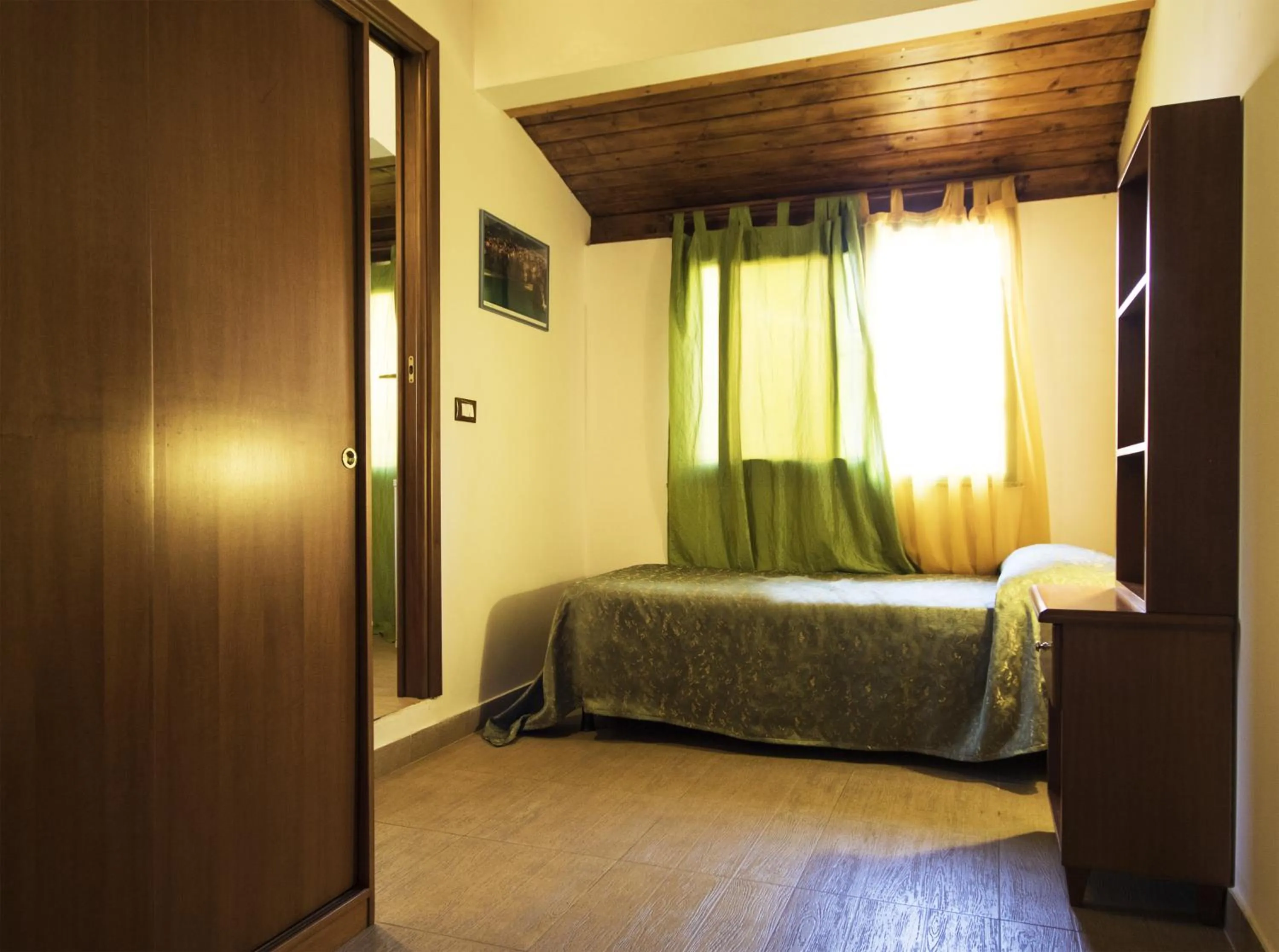 Photo of the whole room, Bed in Park Oasi Resort