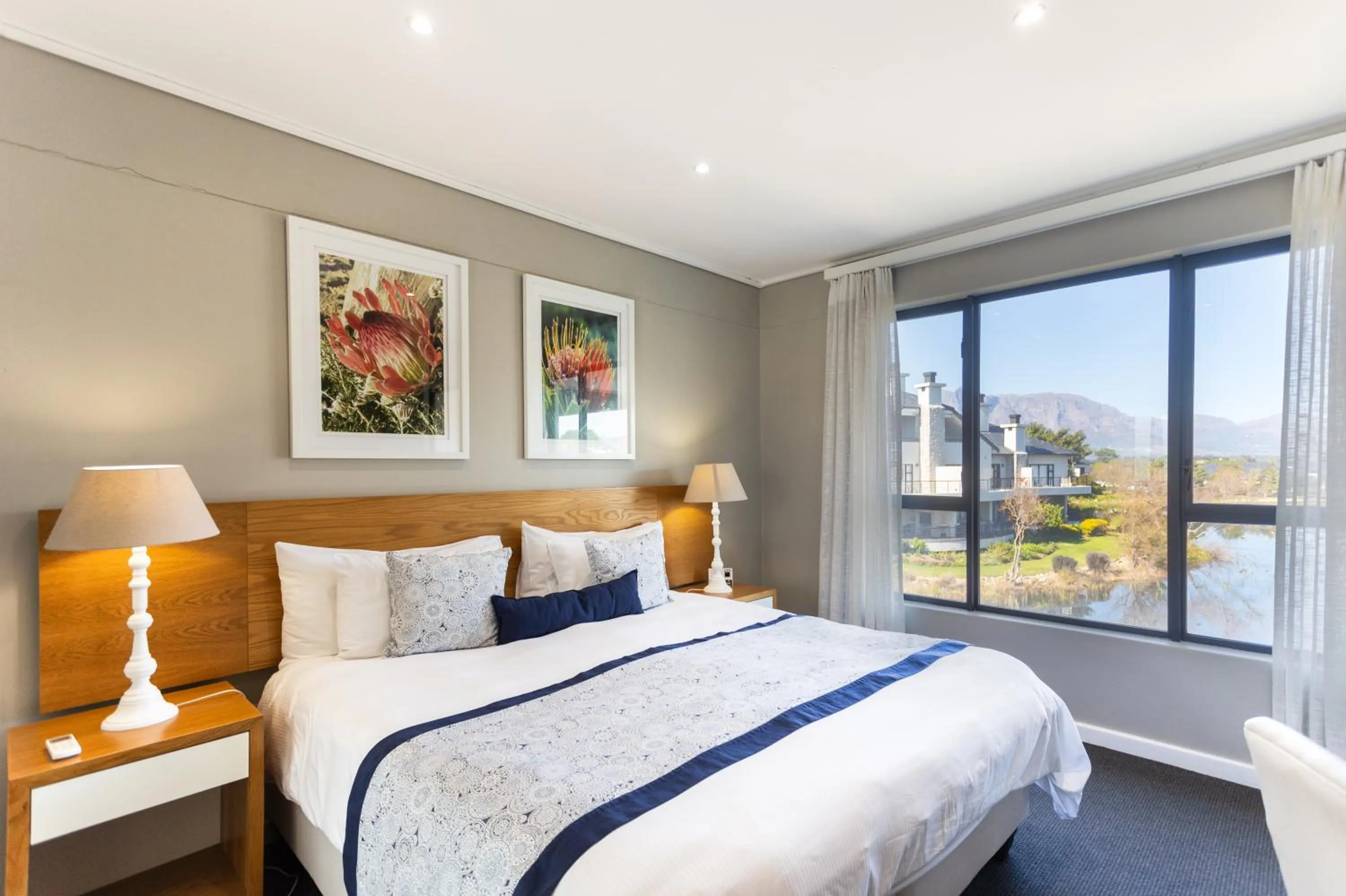 Bed in Pearl Valley Hotel