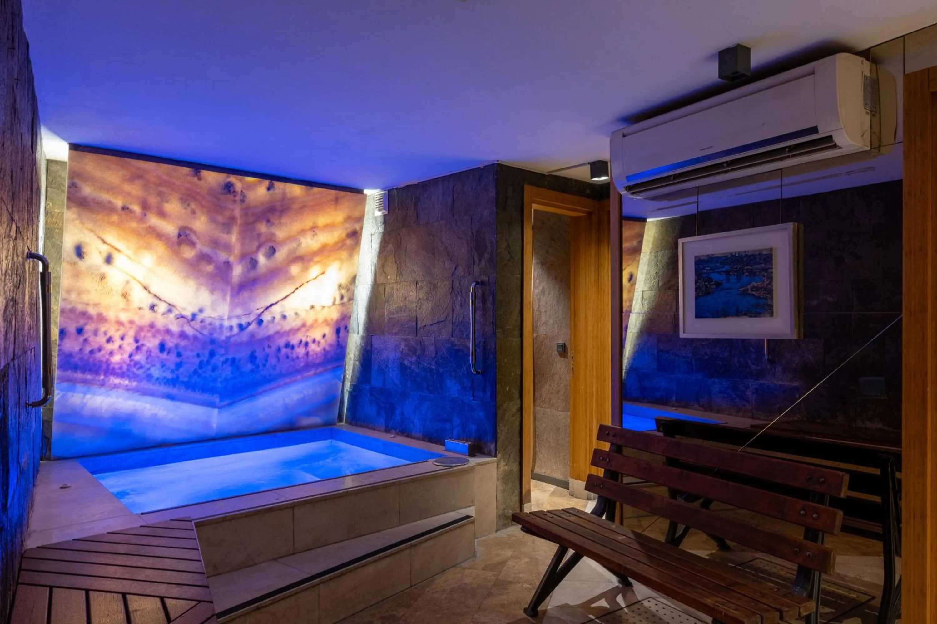 Spa and wellness centre/facilities in Tulip City Hotel & Spa