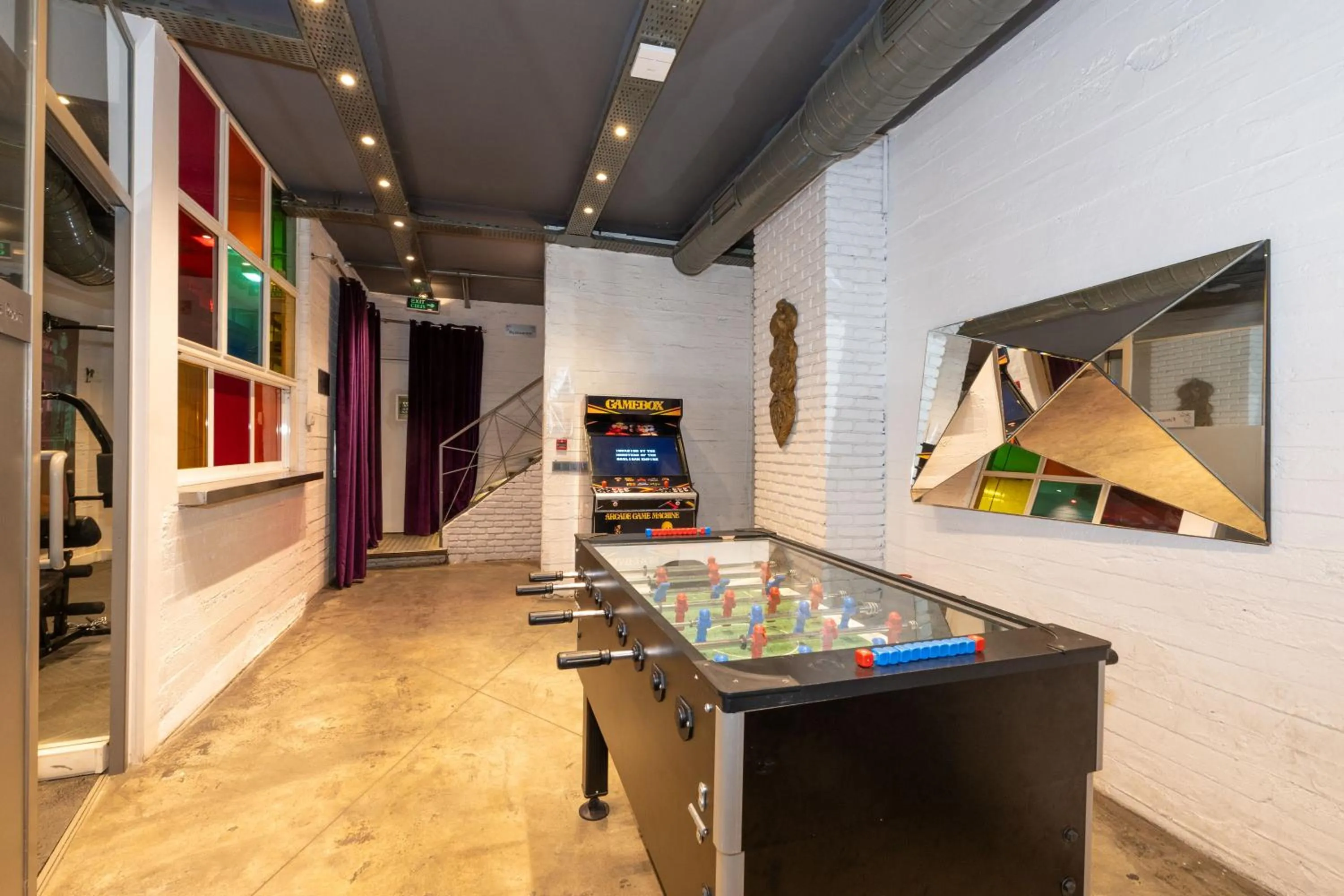 Game Room in Tulip City Hotel & Spa