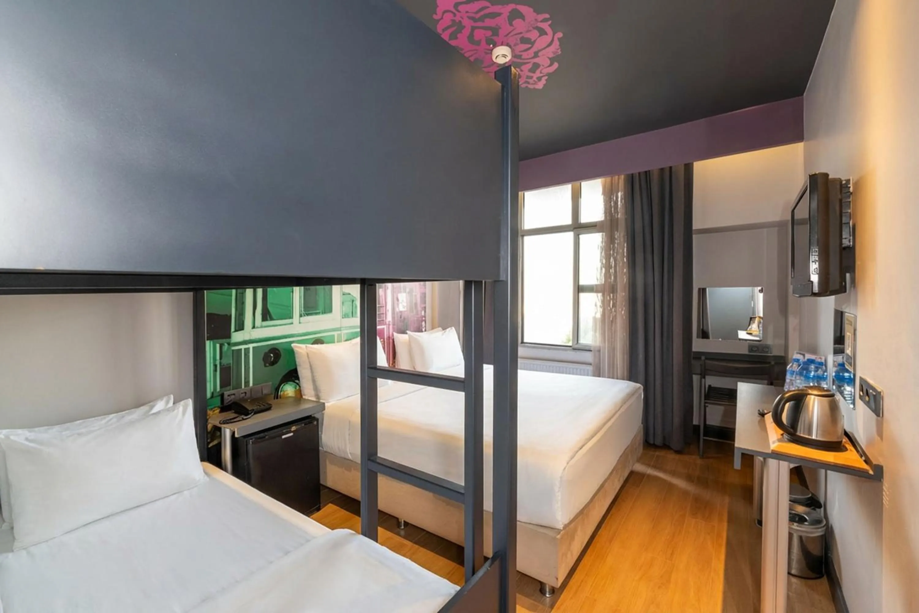 Photo of the whole room, Bed in Tulip City Hotel & Spa