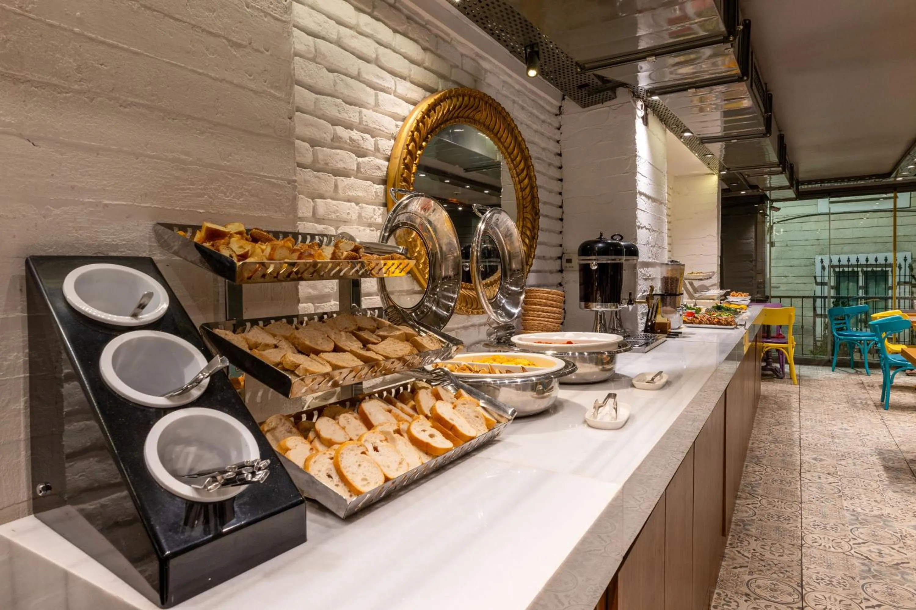 Breakfast in Tulip City Hotel & Spa