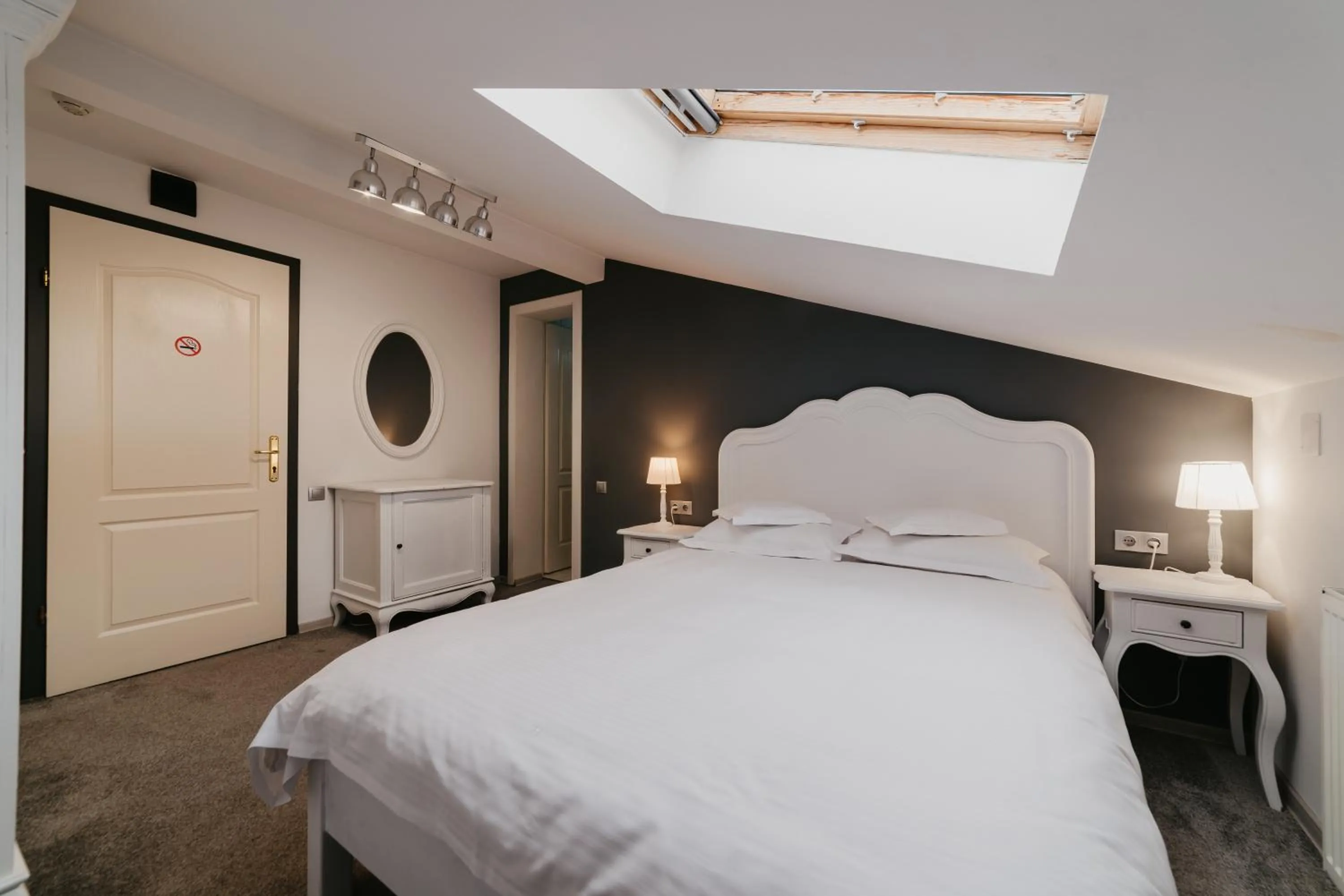 Bed in Meteor Central