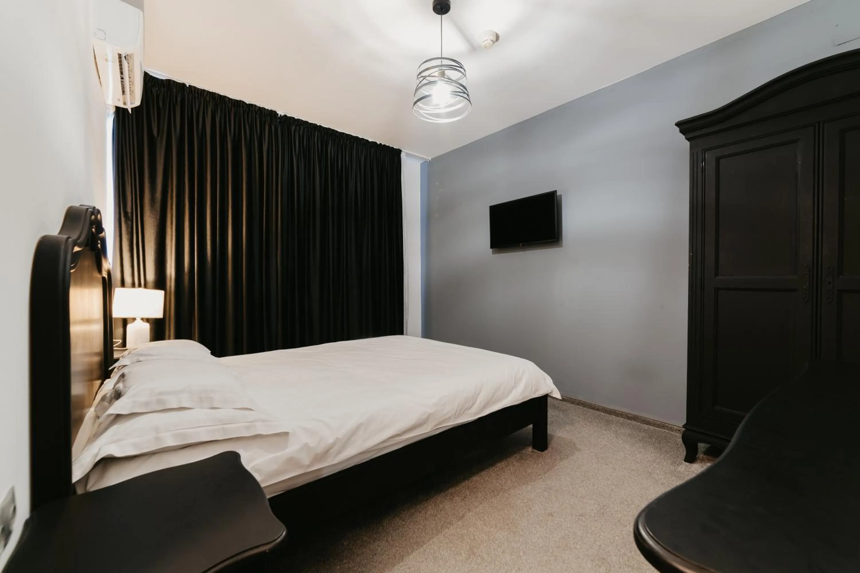 Bed in Meteor Central