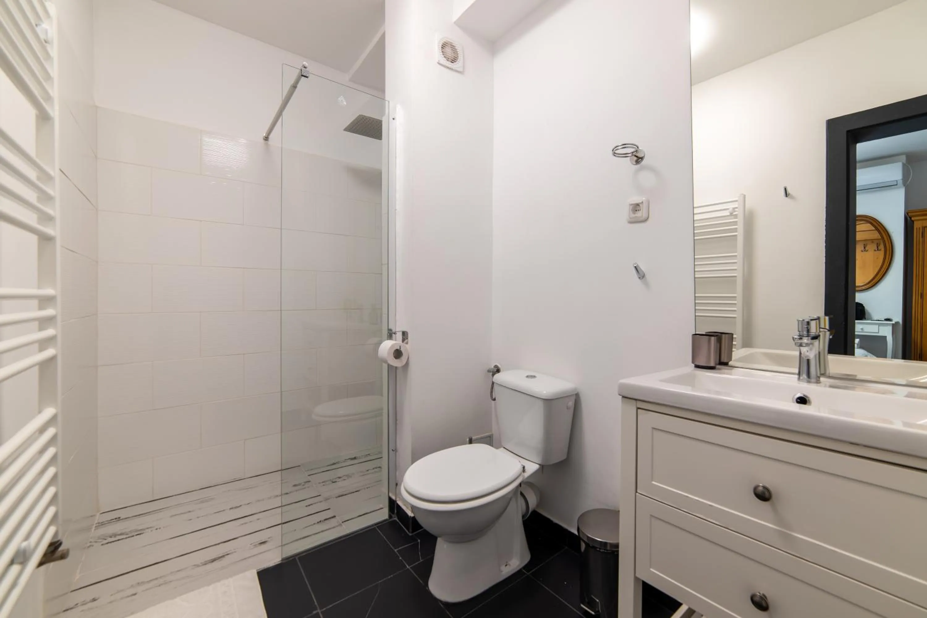 Shower in Meteor Central