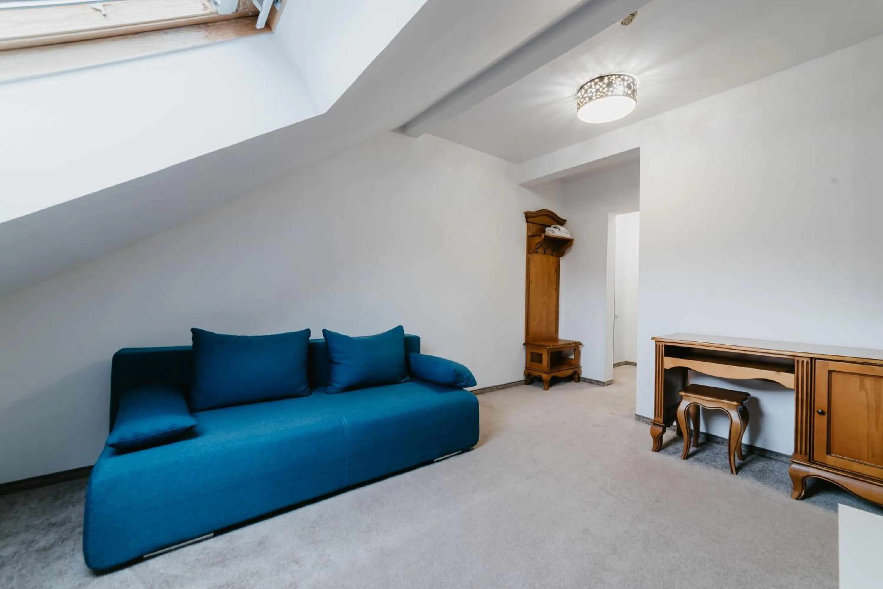 Living room in Meteor Central