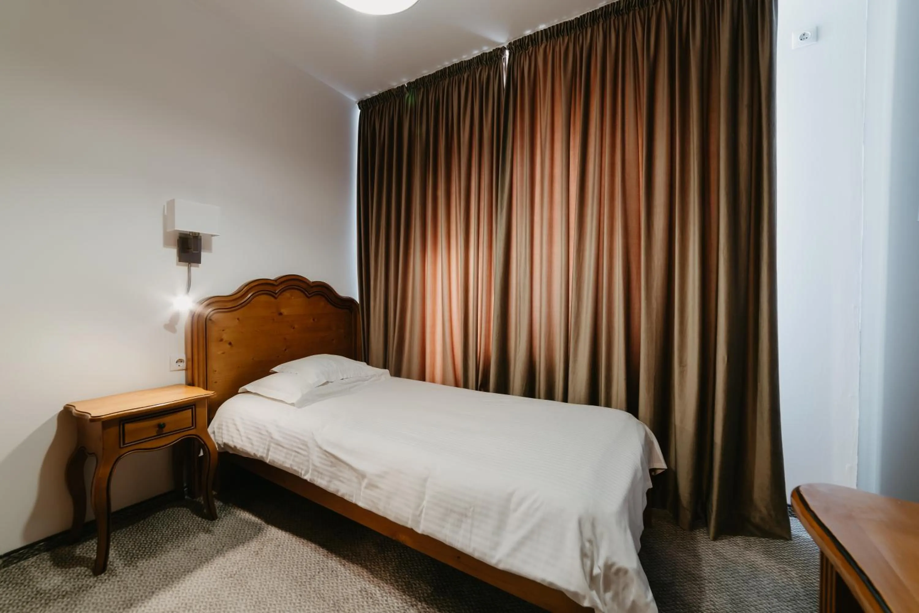 Bed in Meteor Central