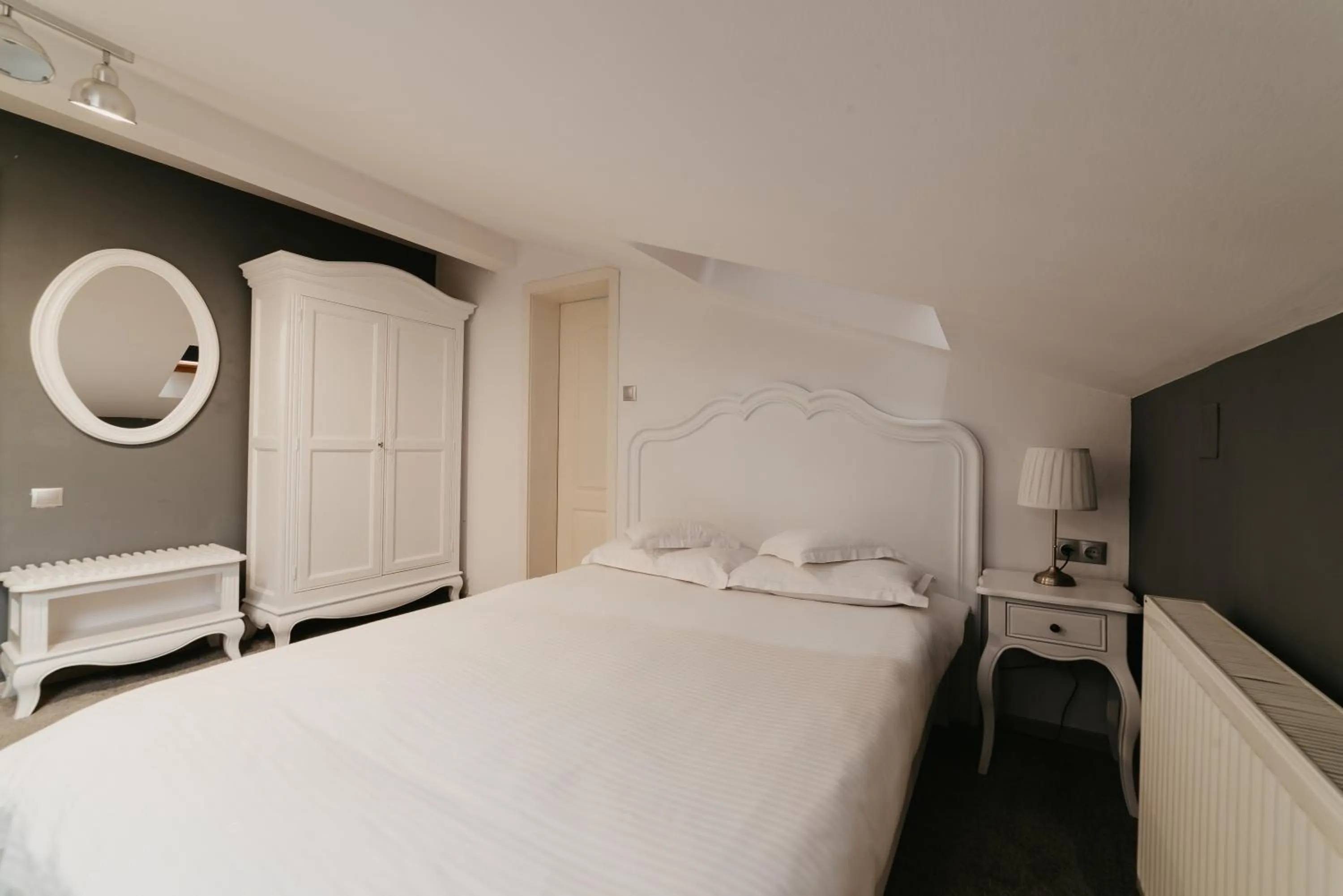 Bed in Meteor Central