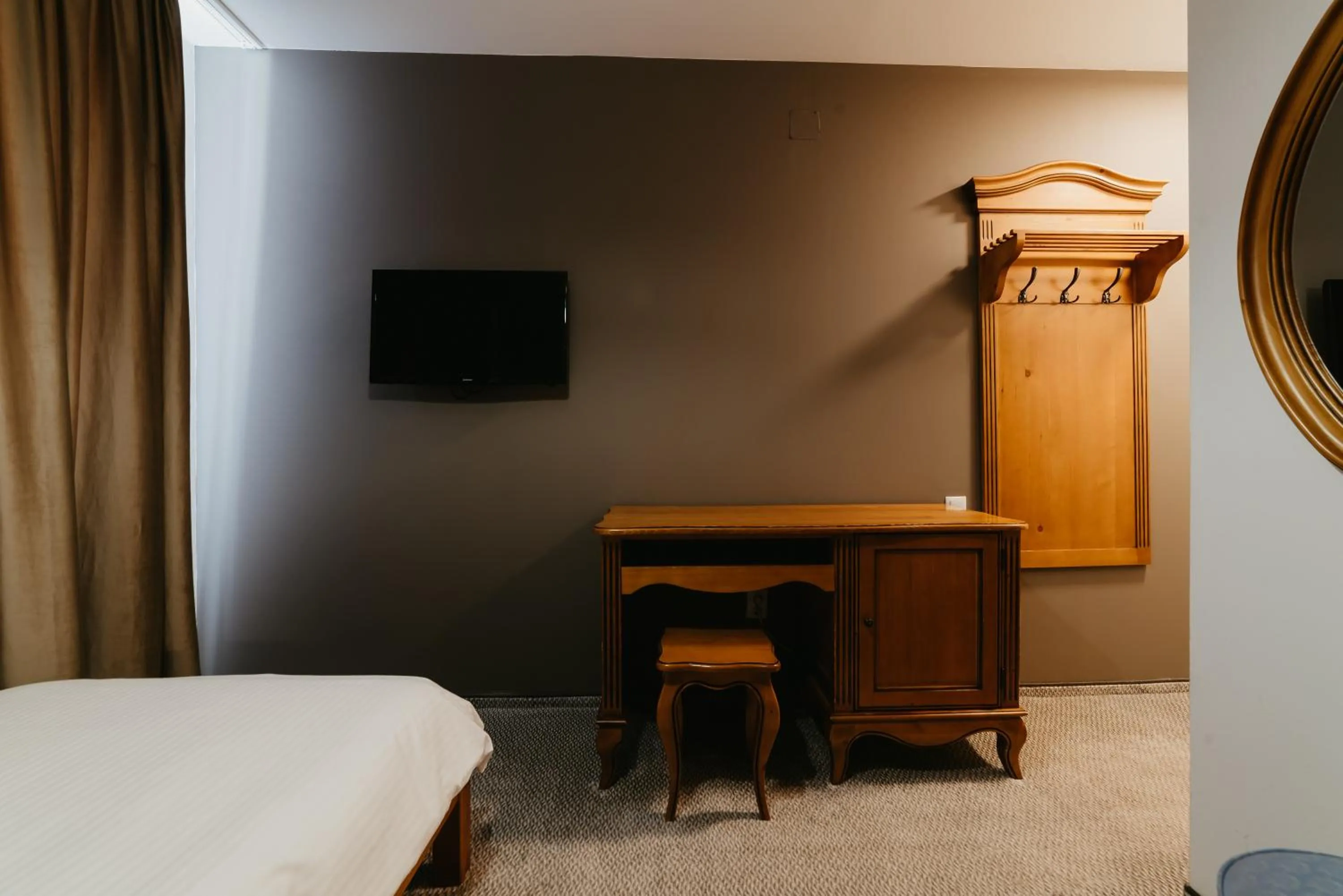 TV and multimedia, Bed in Meteor Central