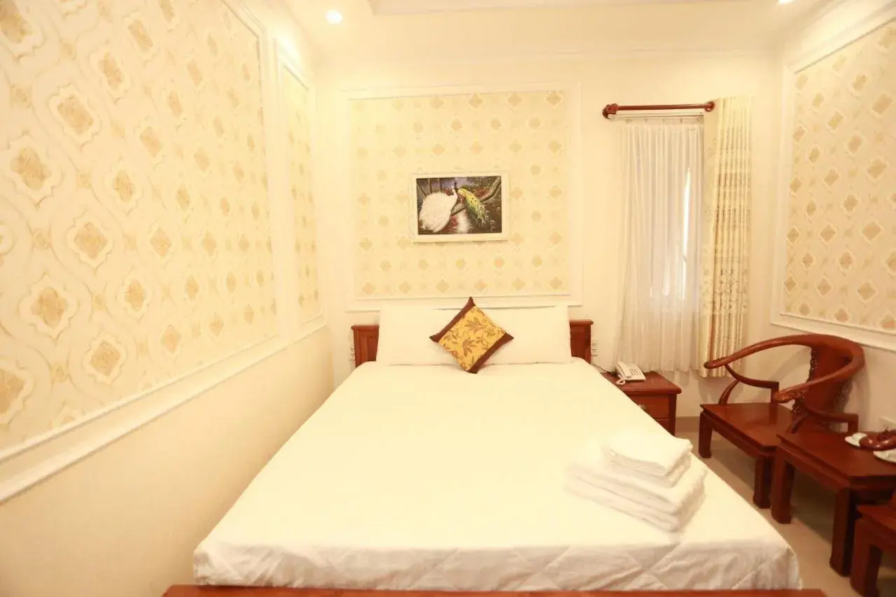 Superior Double Room in THANH TAI HOTEl 1 Superior Double Room in THANH TAI HOTEl 1