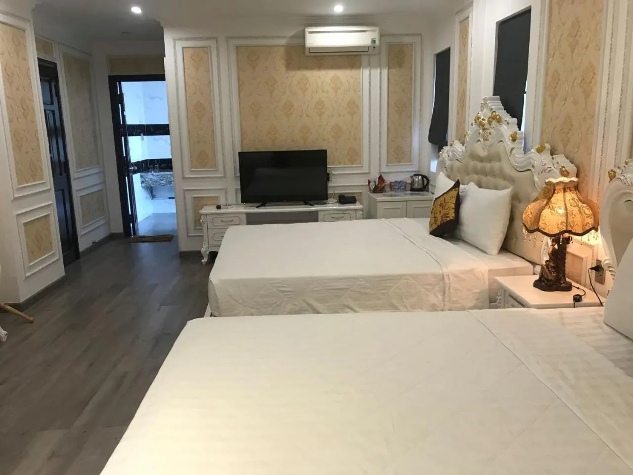 Bed in THANH TAI HOTEl 1