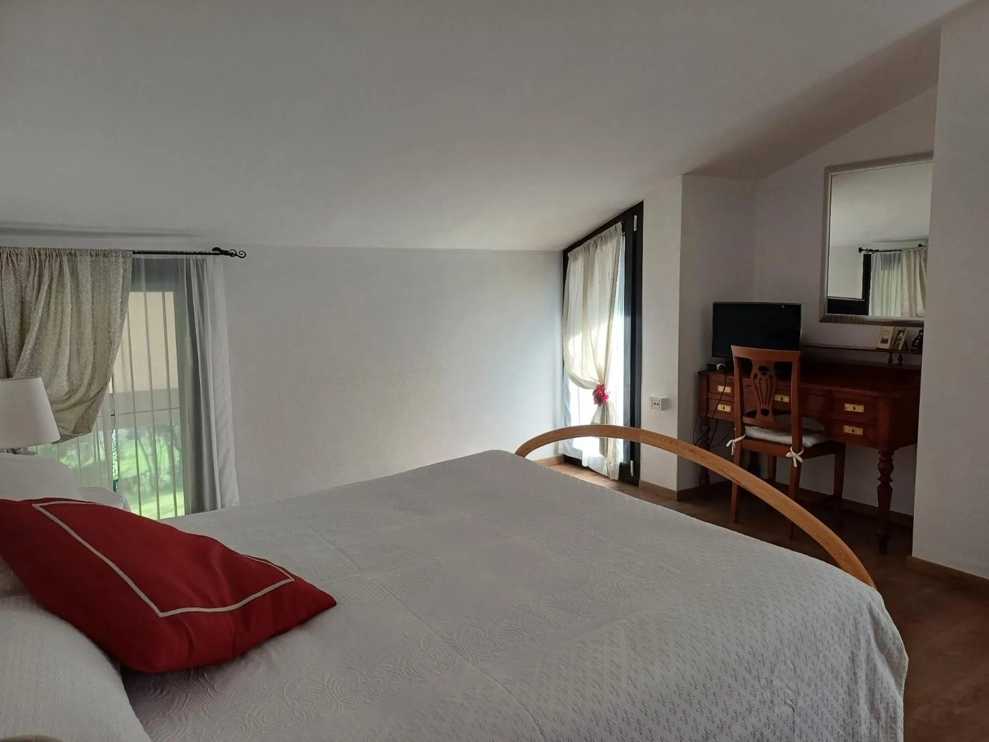 Bedroom, Bed in Carmen de Nella Eco Lodge 4*