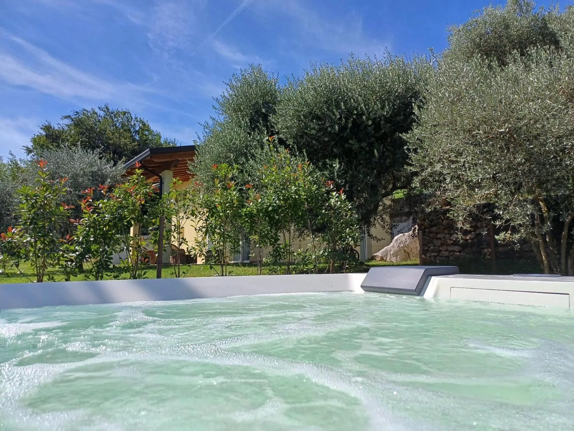 Hot Tub in Carmen de Nella Eco Lodge 4*