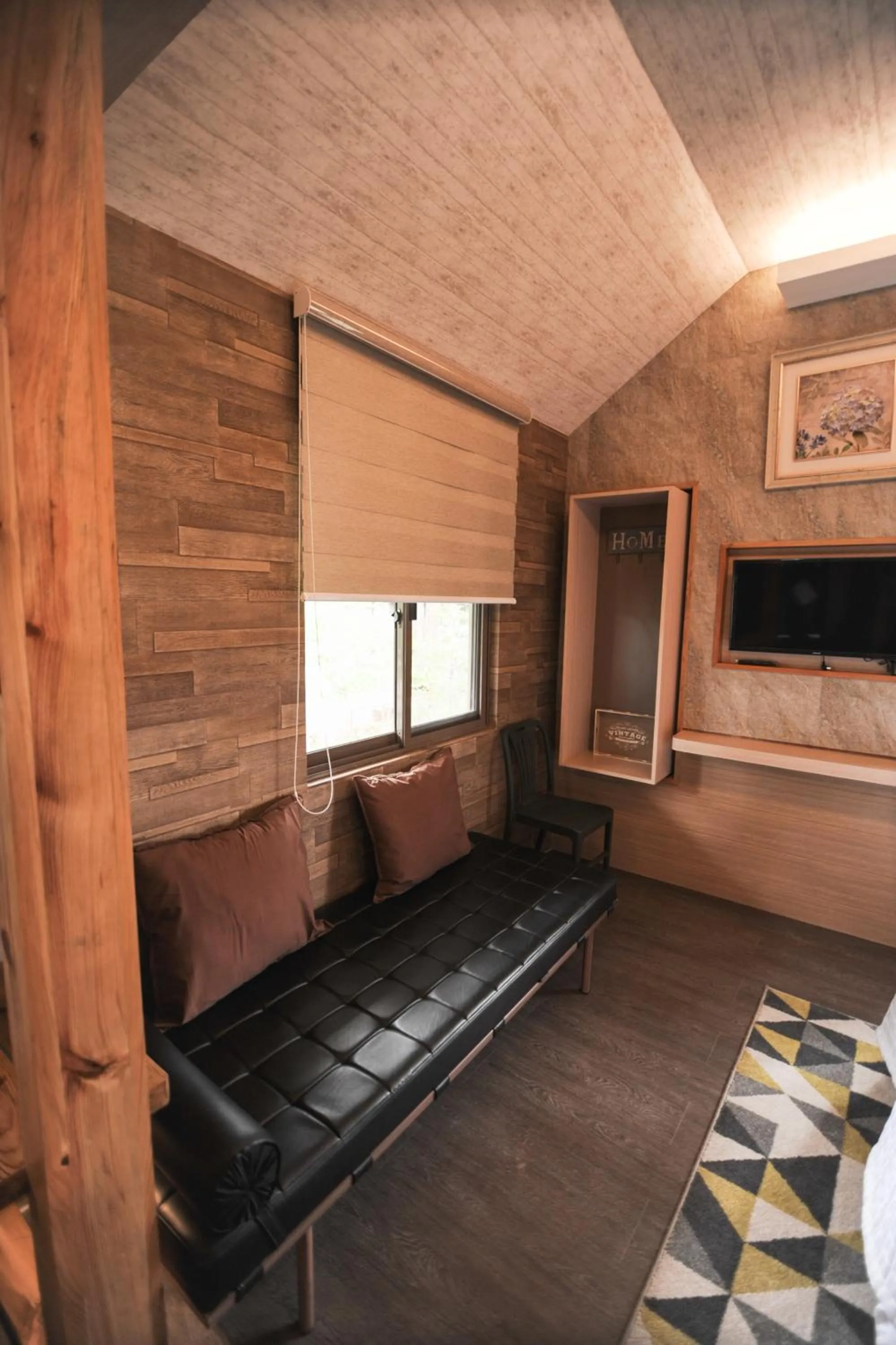 bunk bed, Bed in Pine Breeze Cottages