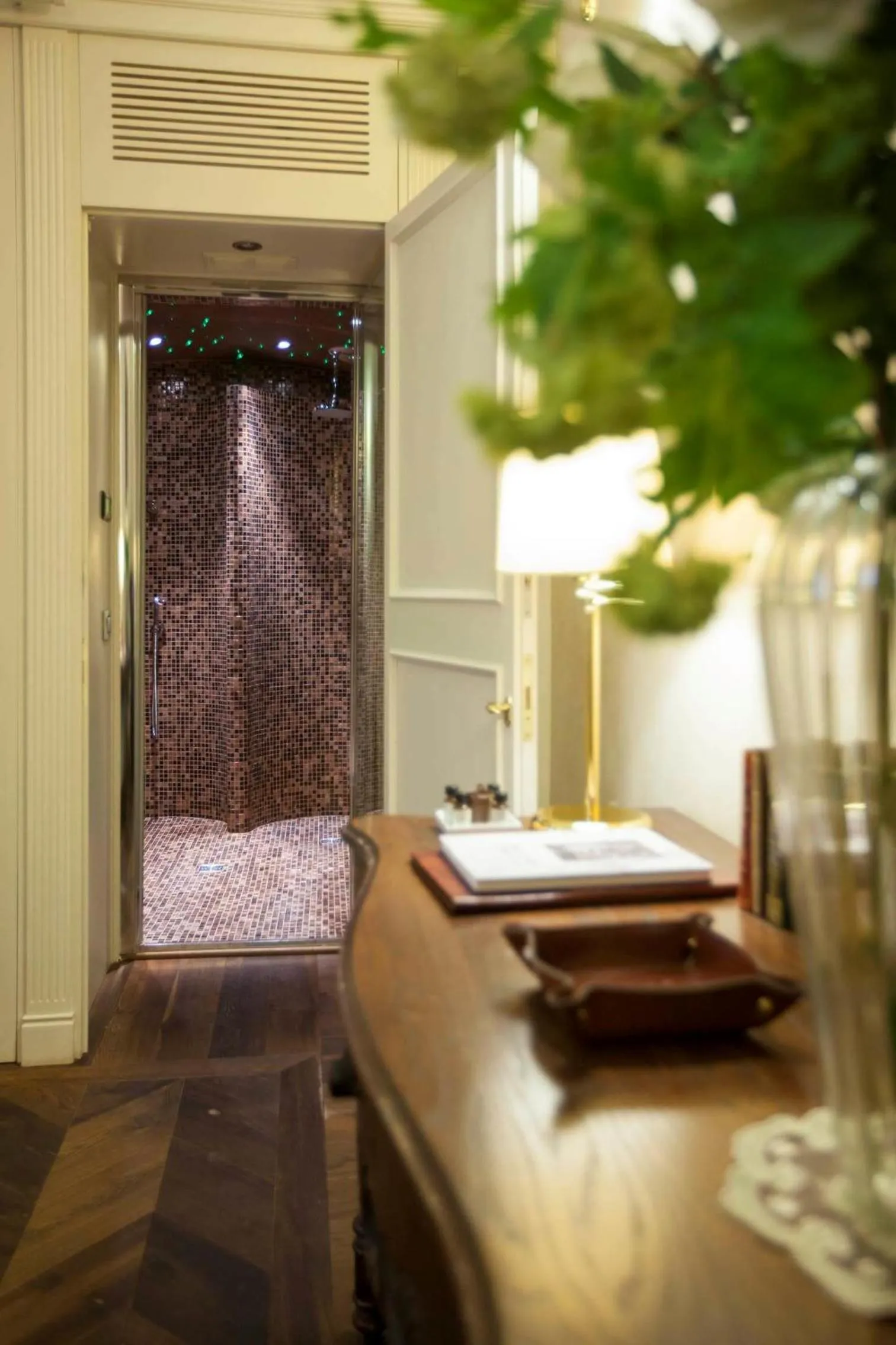 Shower in Palazzo Carletti