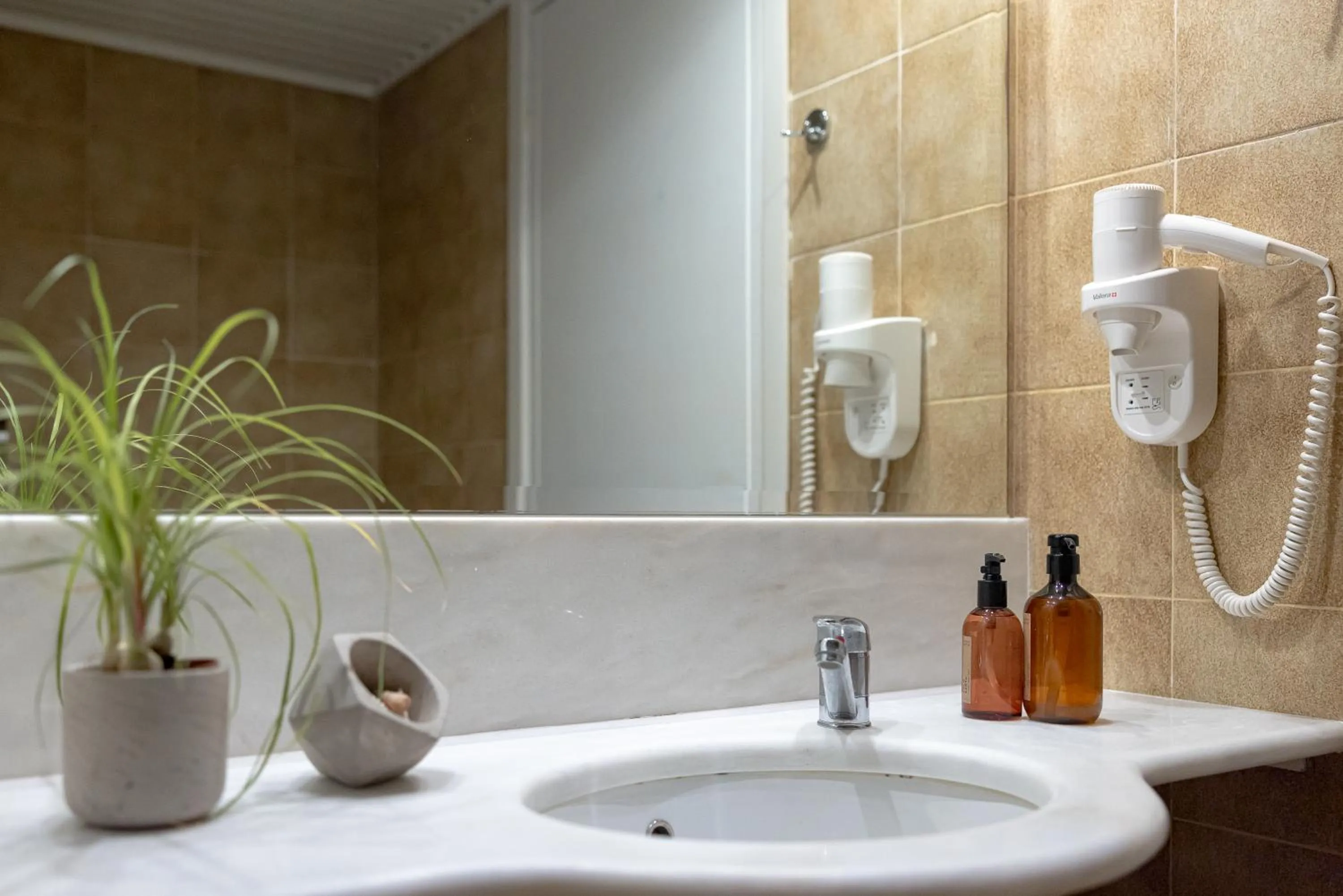 Bathroom in Giannoulis – Santa Marina Beach Hotel