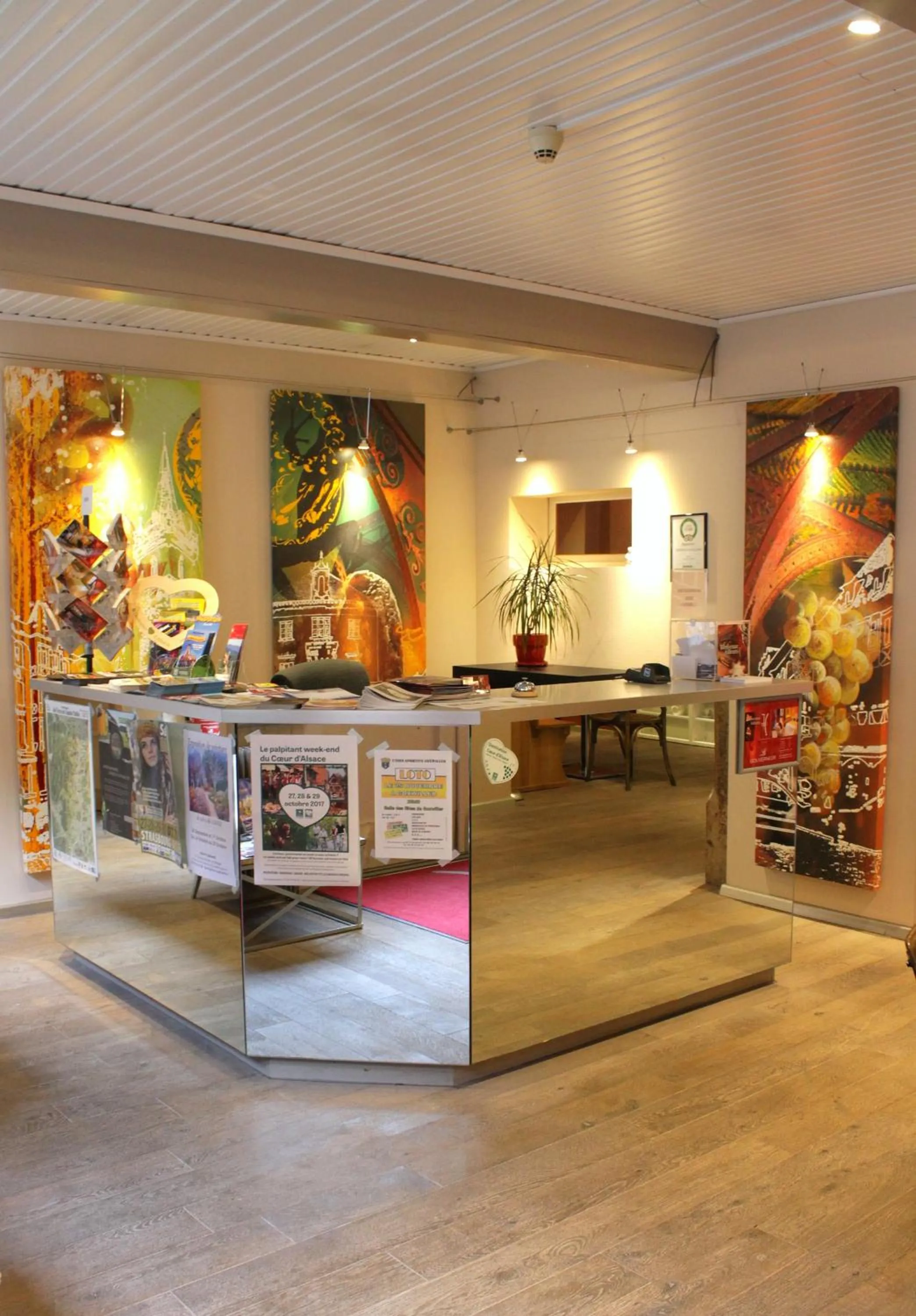 Lobby or reception in Le Gouverneur Hotel