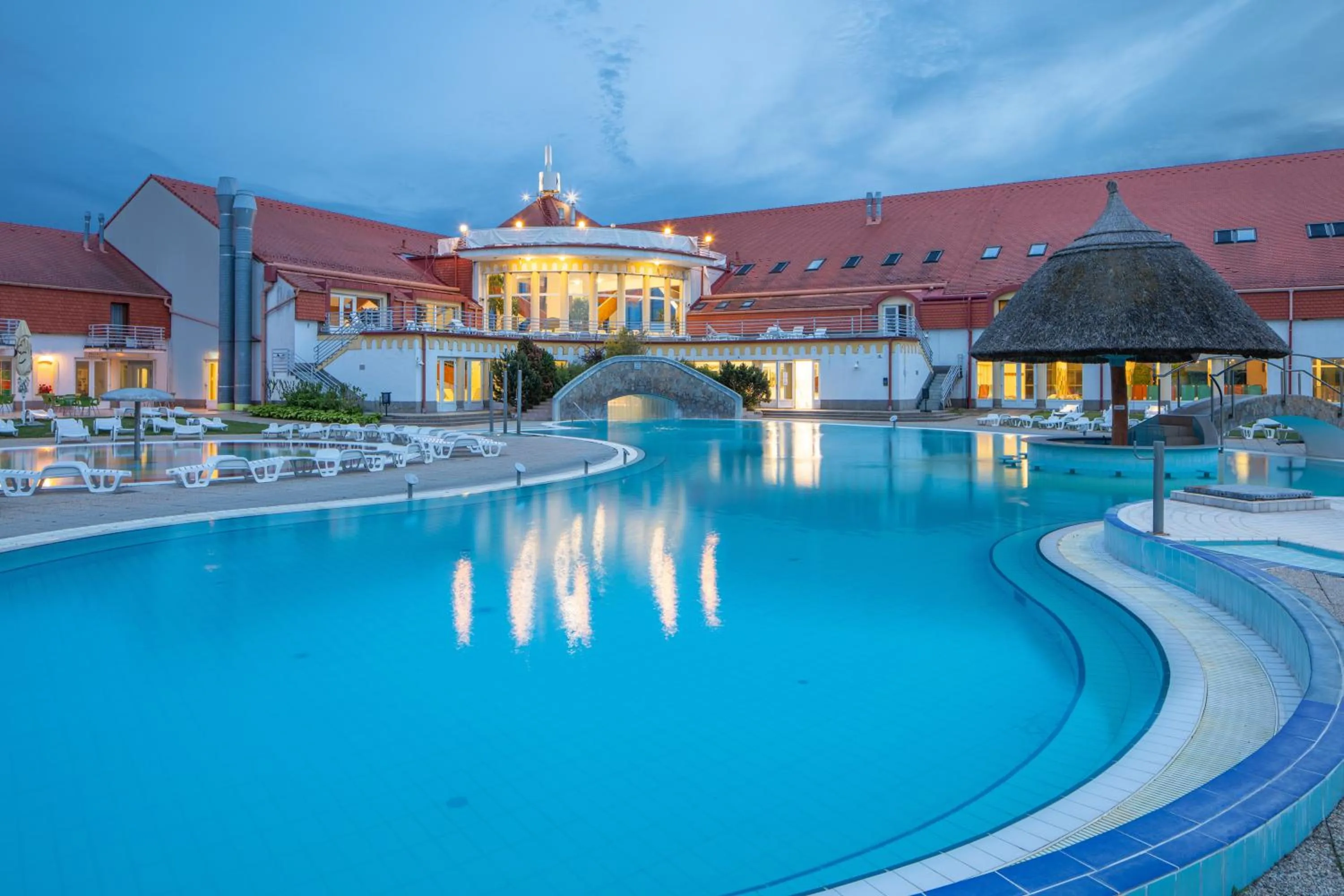 Swimming pool in Kehida Termál Resort & Spa