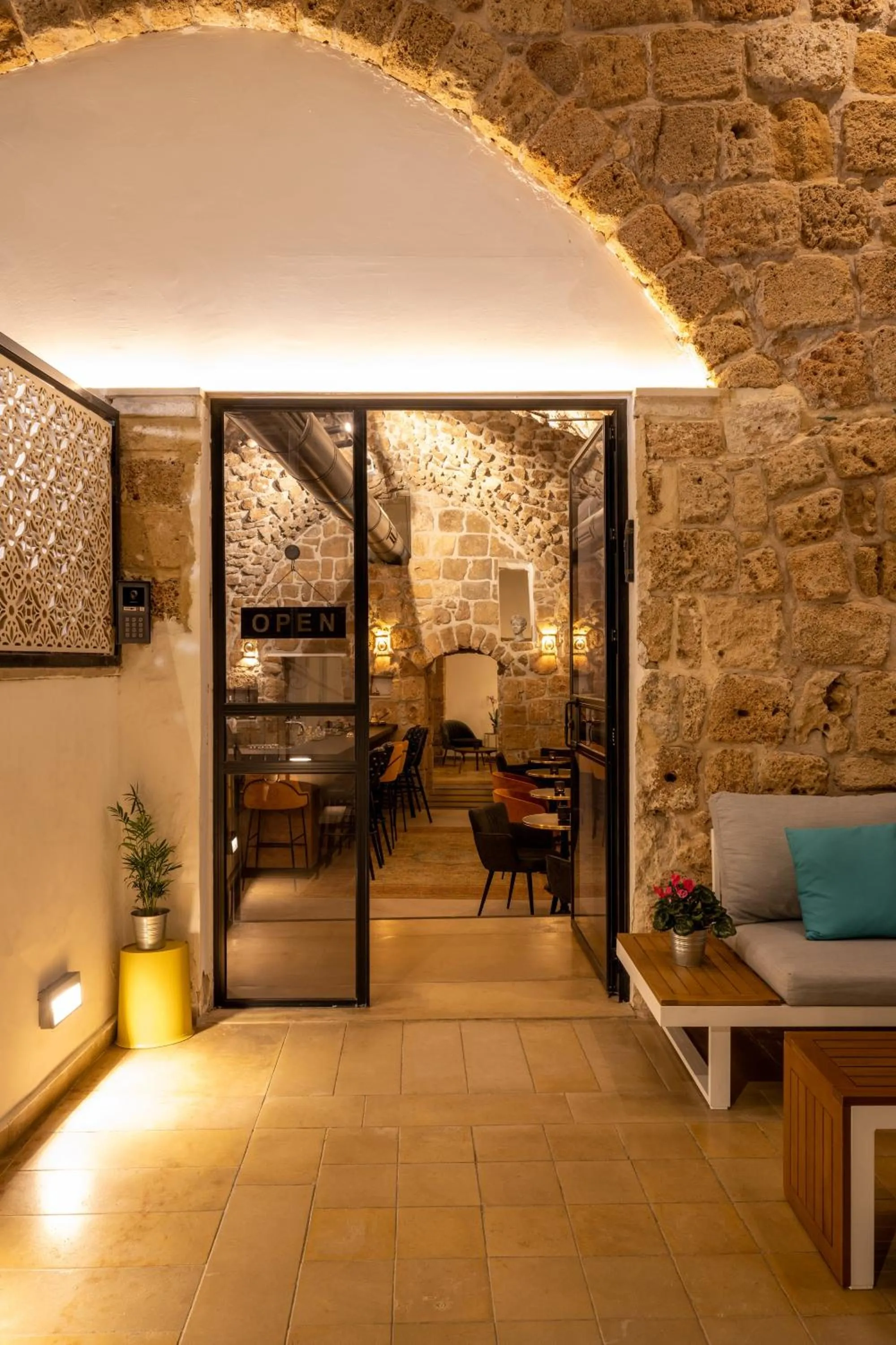 Patio in Akotika boutique