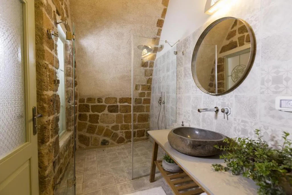 Bathroom in Akotika boutique