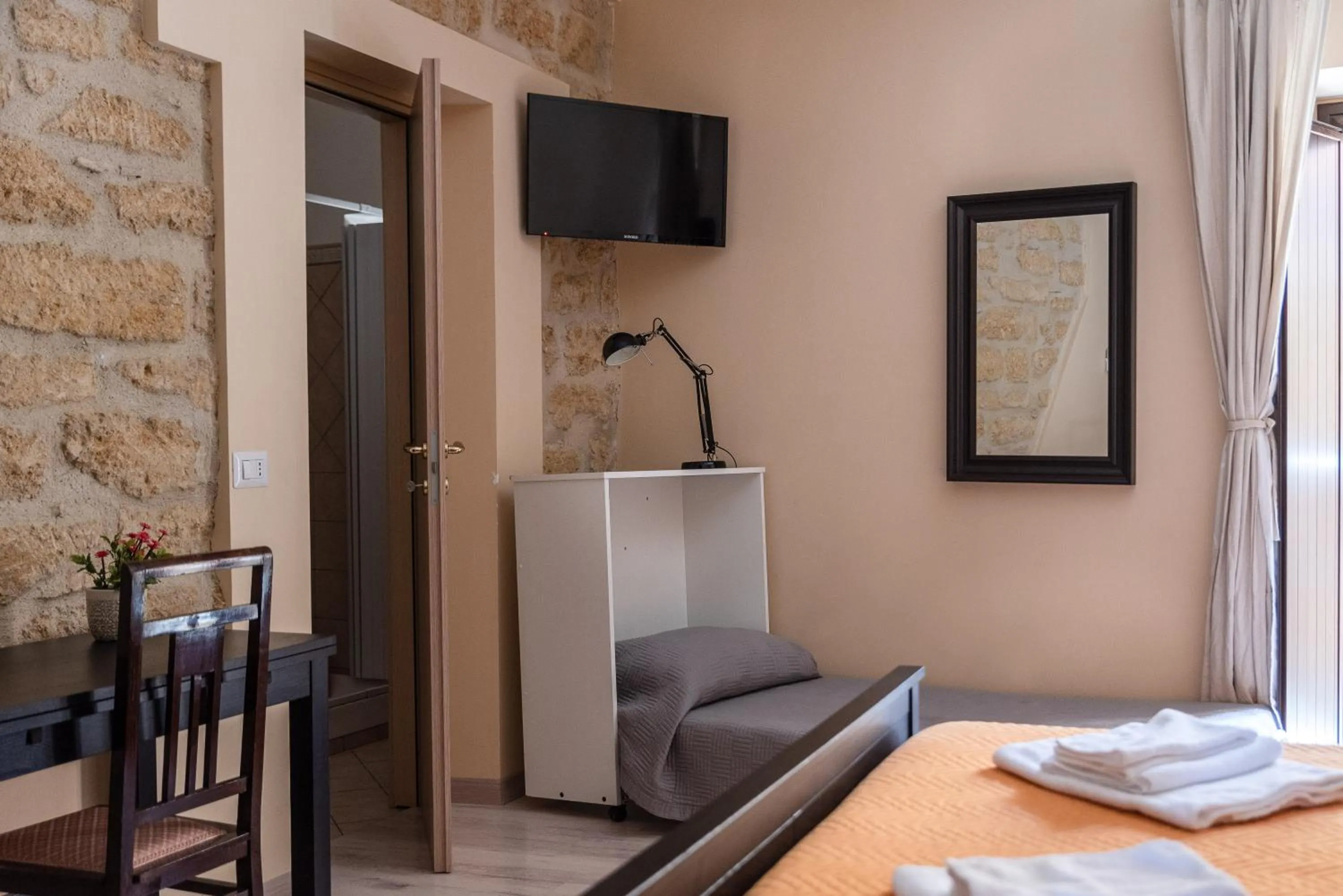 Bedroom, Bed in B&B La veranda di Tatta