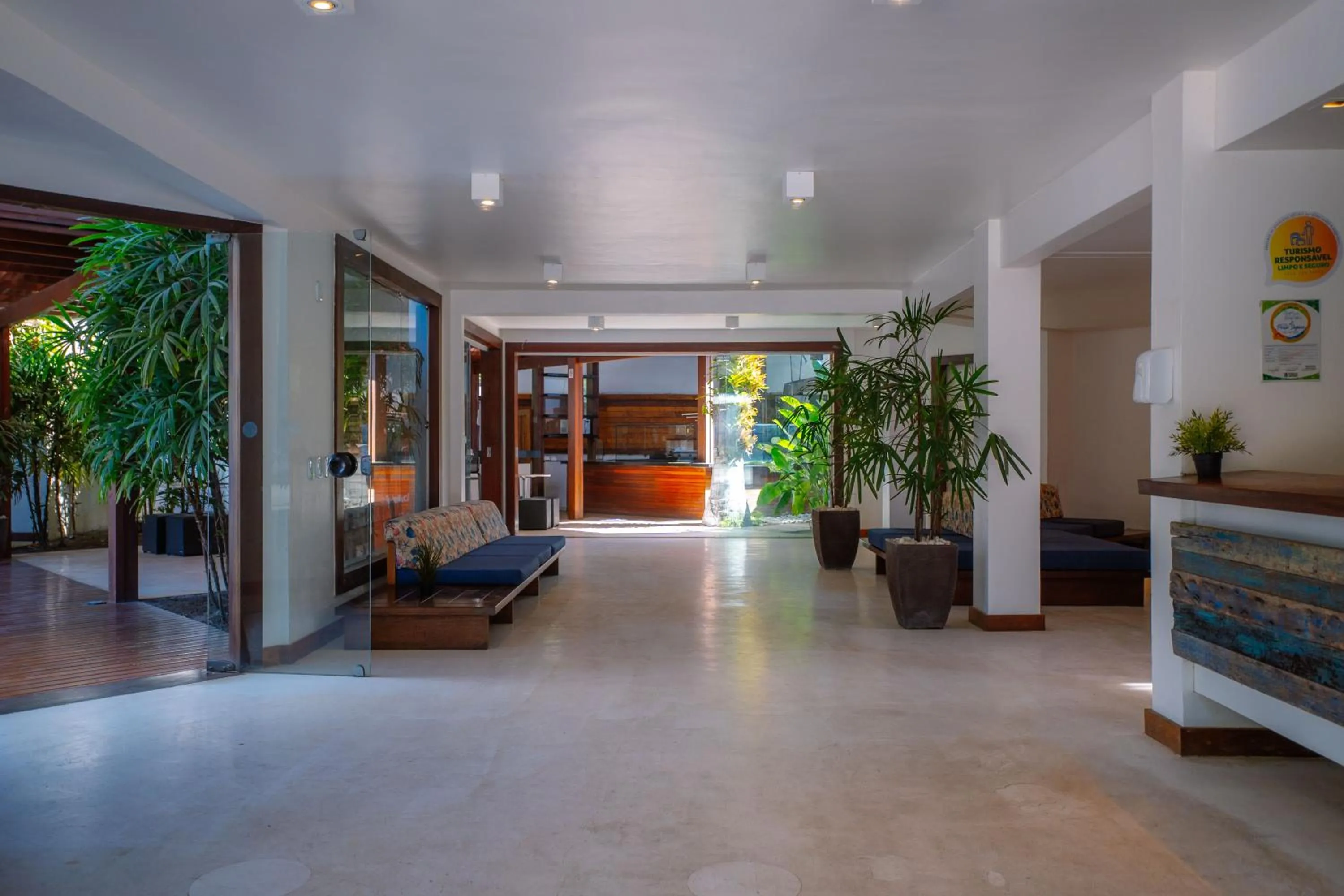 Property building in Hotel Flamingo Beach by HC