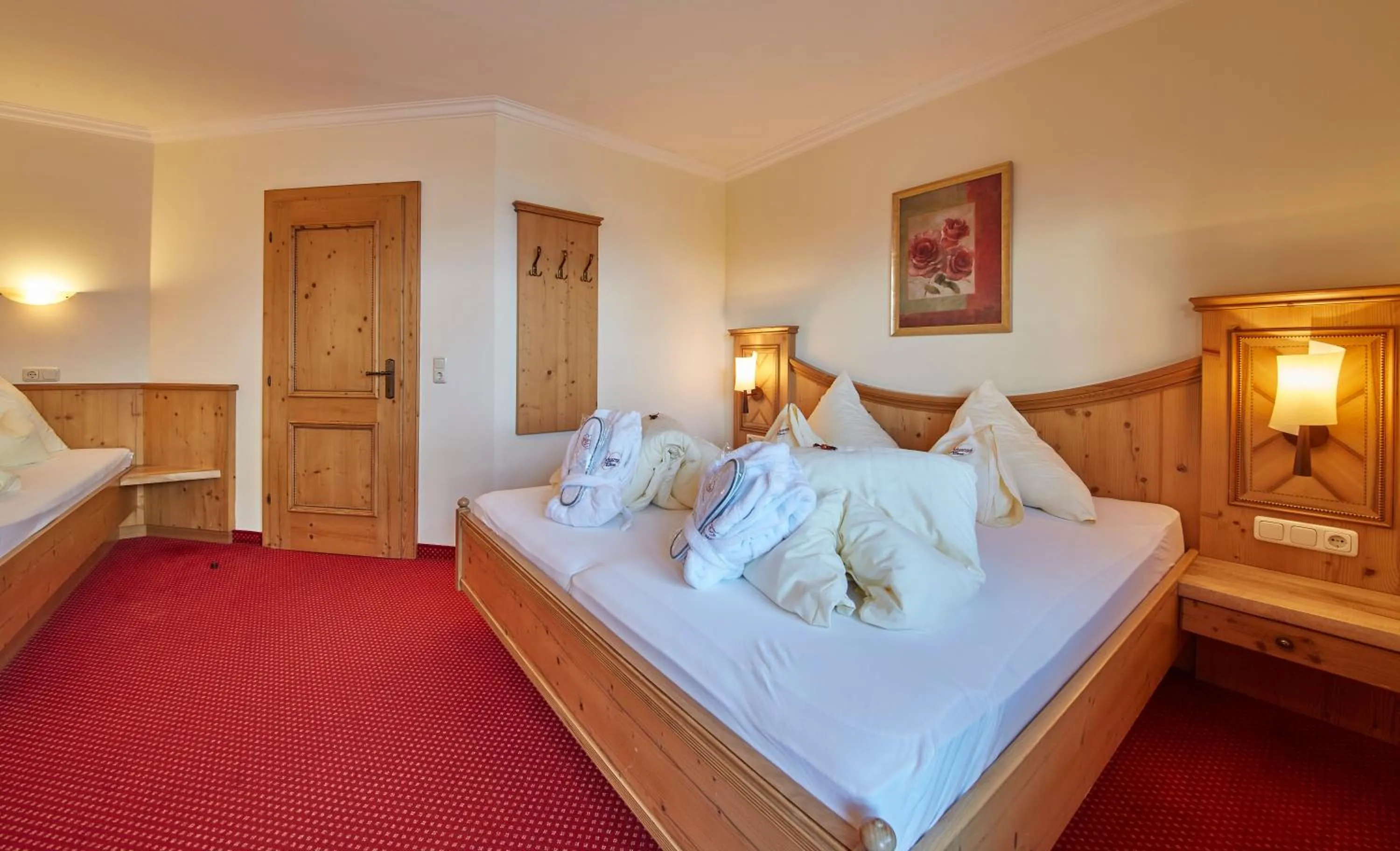 Bed in Bauernhof Hotel Oberschwarzach