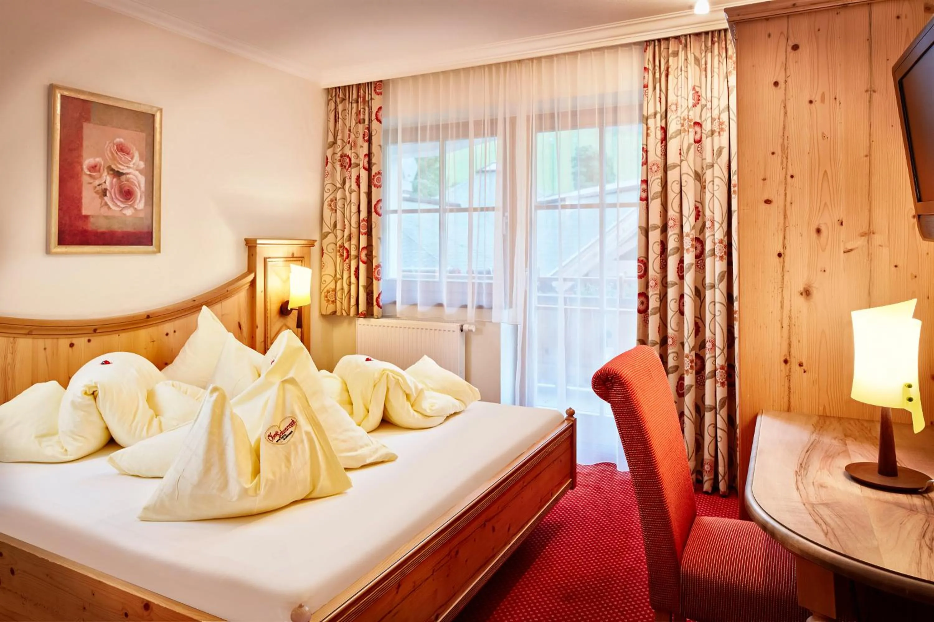 Photo of the whole room, Bed in Bauernhof Hotel Oberschwarzach