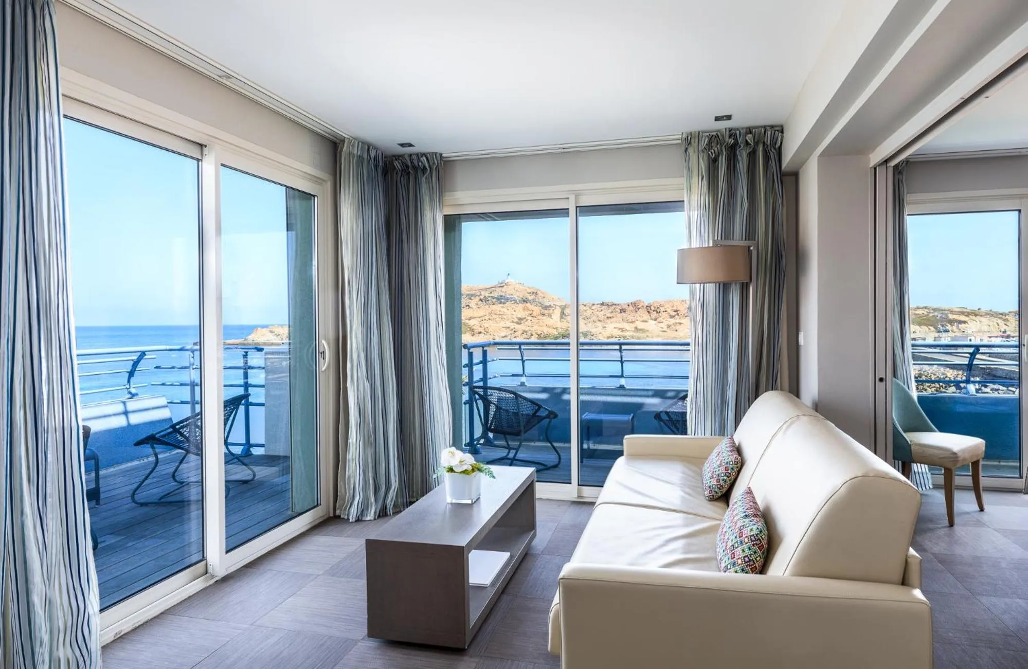 Living room in Best Western Premier Santa Maria