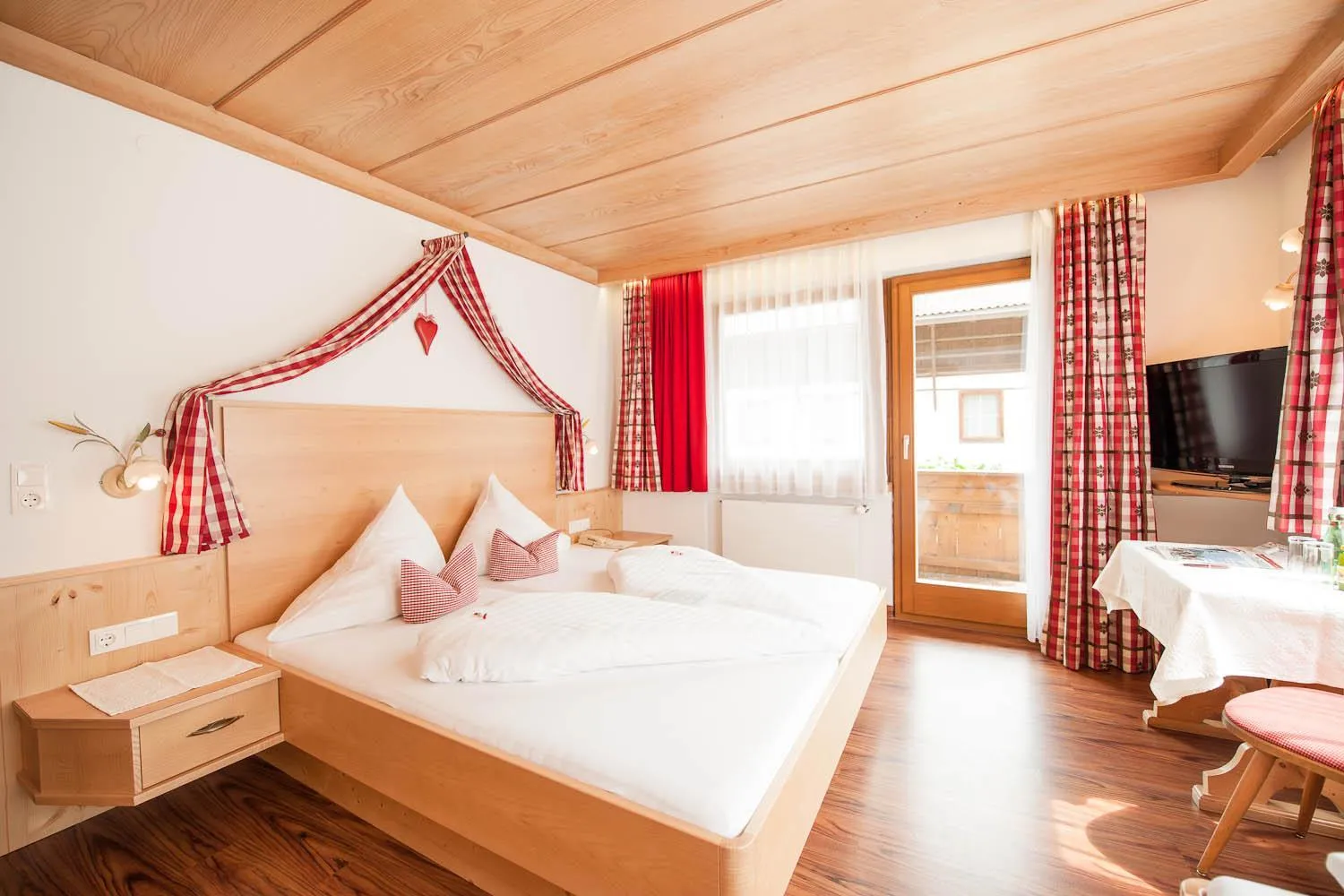 Bedroom, Bed in Hotel Angelika