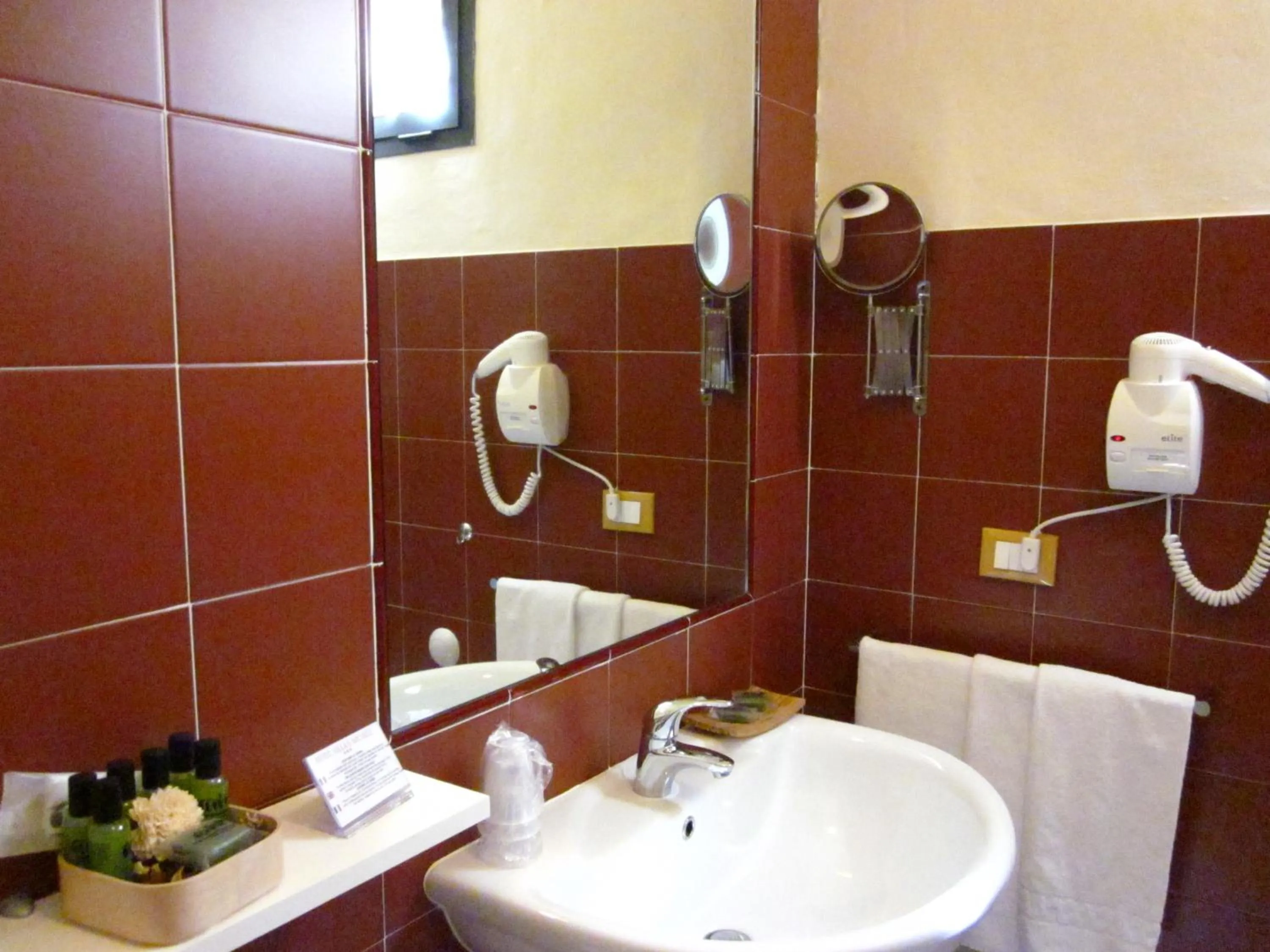 Bathroom in Hotel Villa San Michele