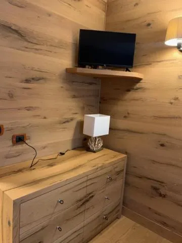 TV and multimedia in Residence Le Grand Chalet