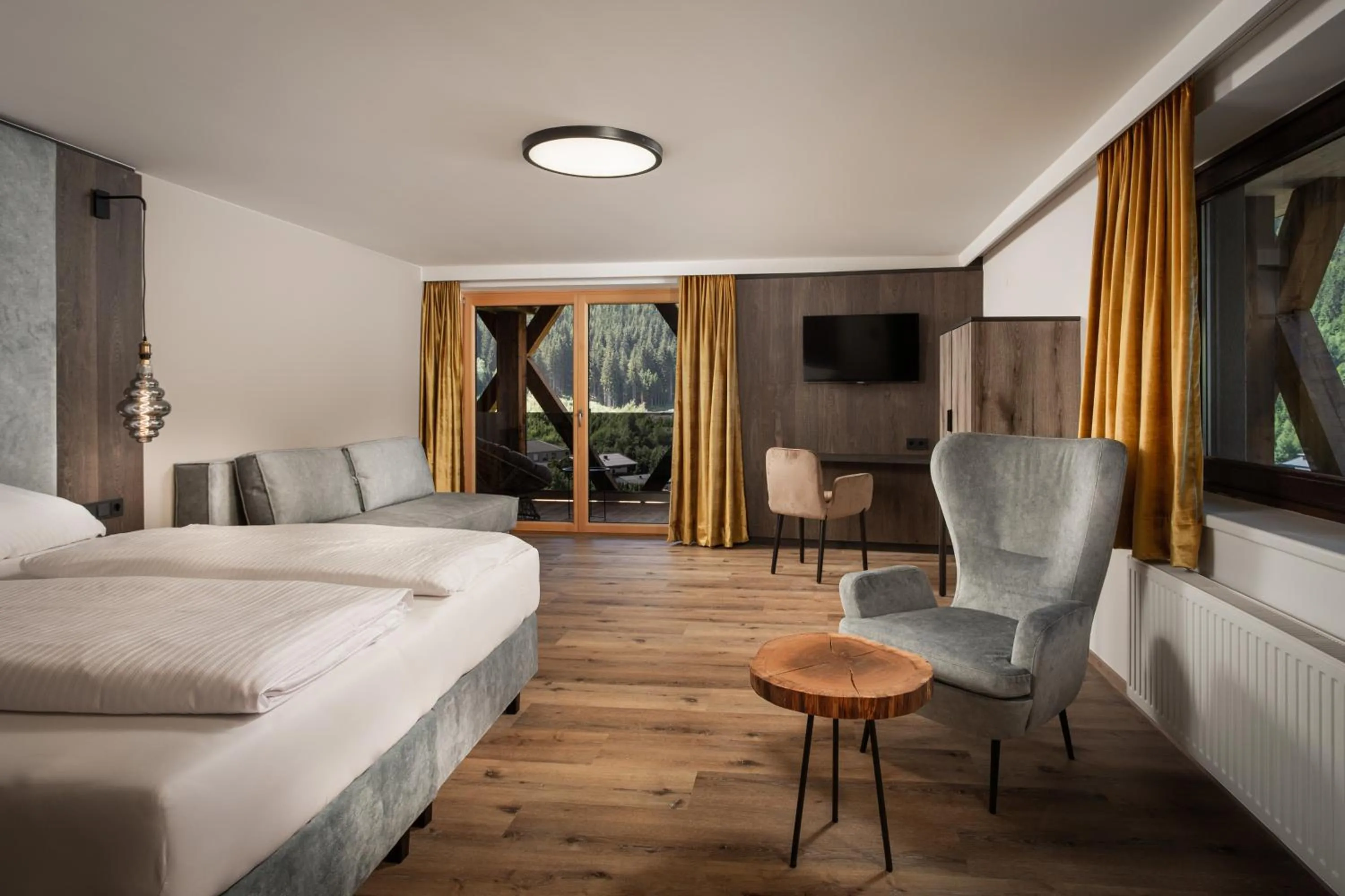 Photo of the whole room, Bed in Hotel Das Kohlmais - direkt an der Kohlmaisbahn