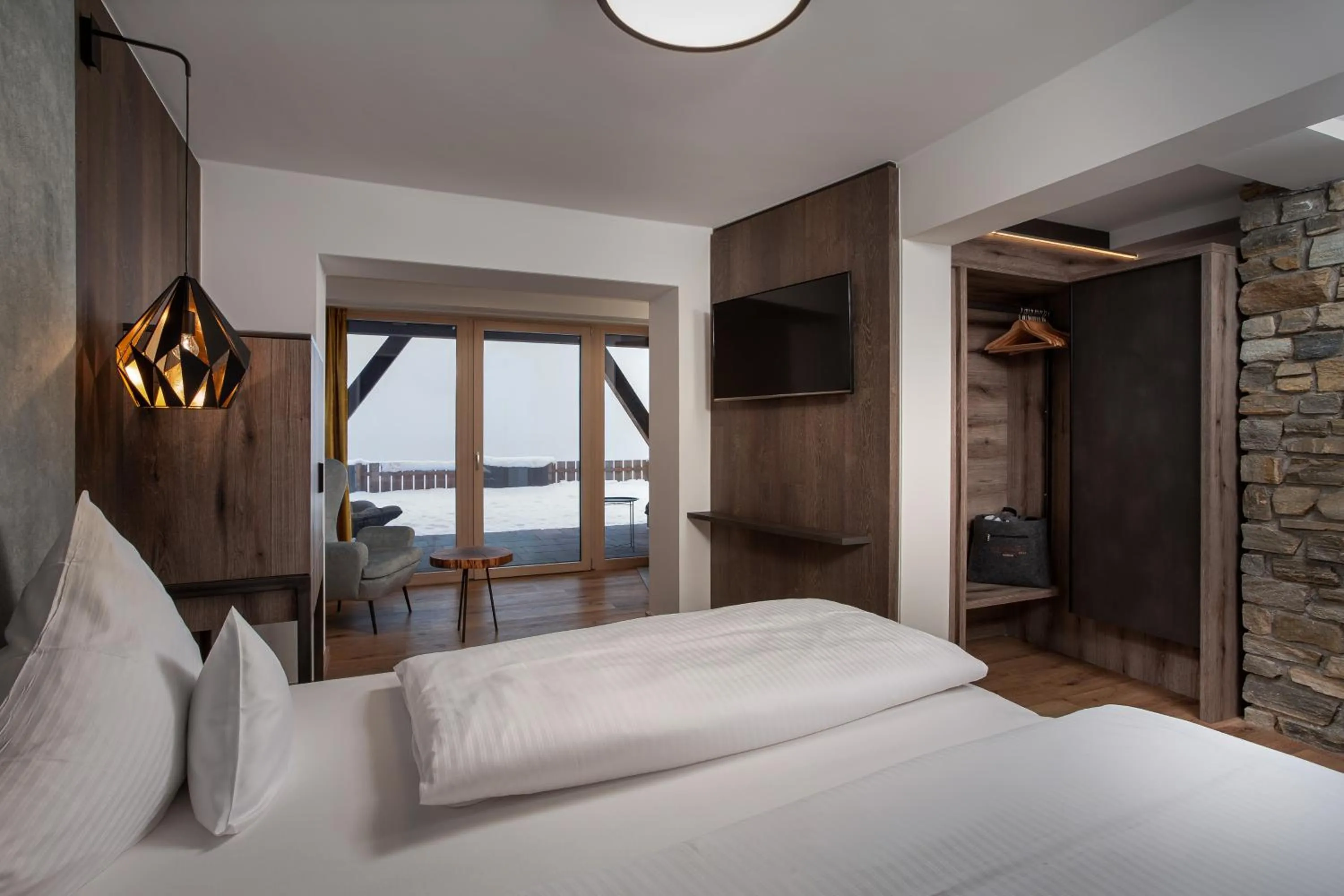 Photo of the whole room, Bed in Hotel Das Kohlmais - direkt an der Kohlmaisbahn