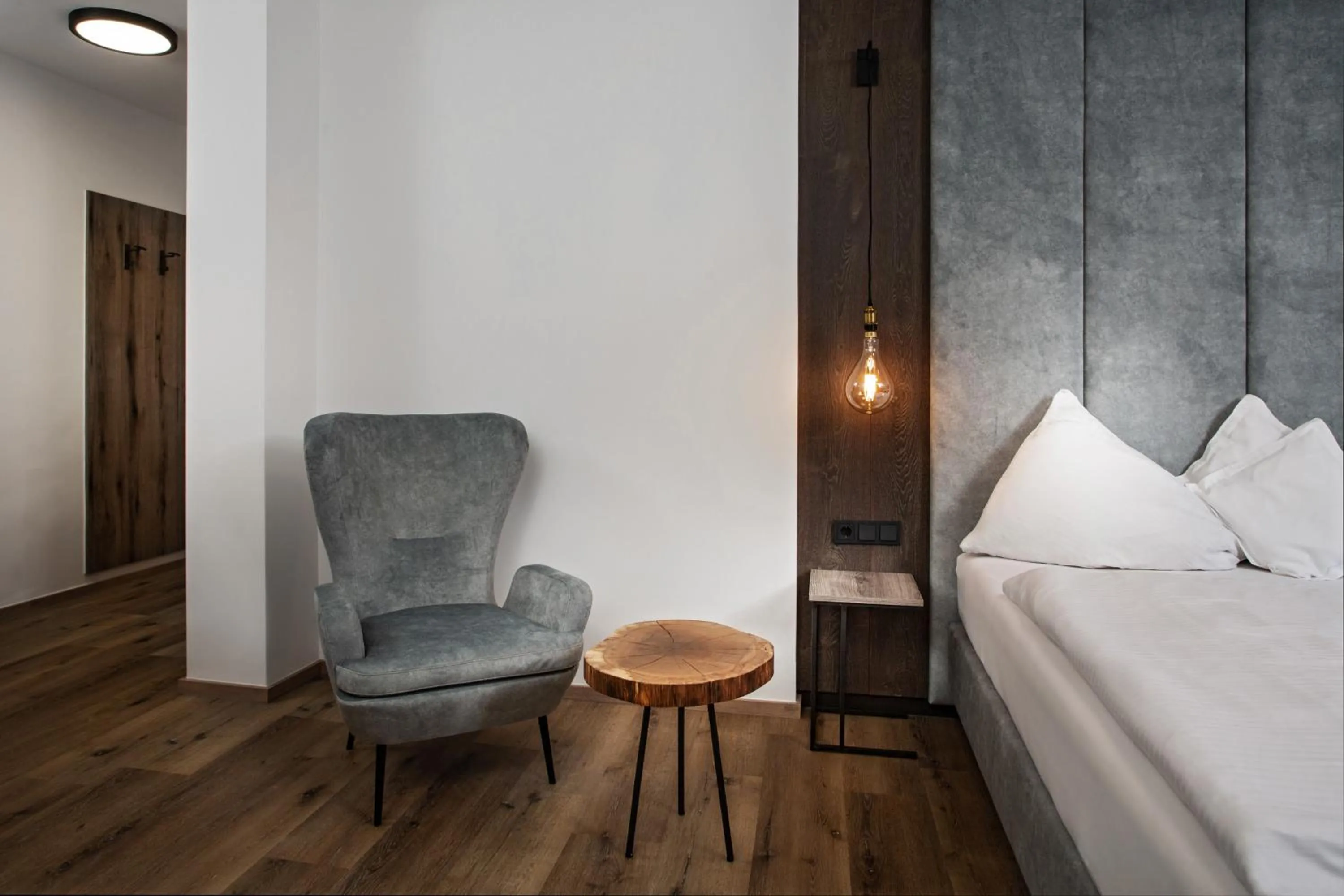 Seating area, Bed in Hotel Das Kohlmais - direkt an der Kohlmaisbahn