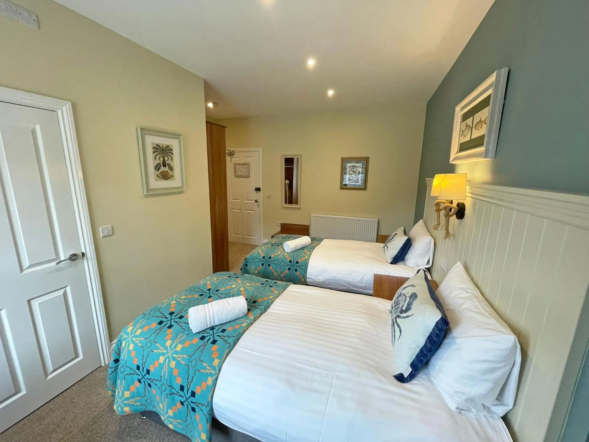 Bedroom, Bed in The Glengower