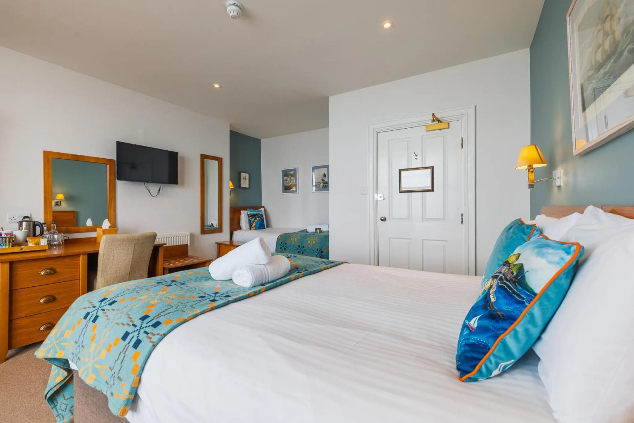 Bedroom, Bed in The Glengower