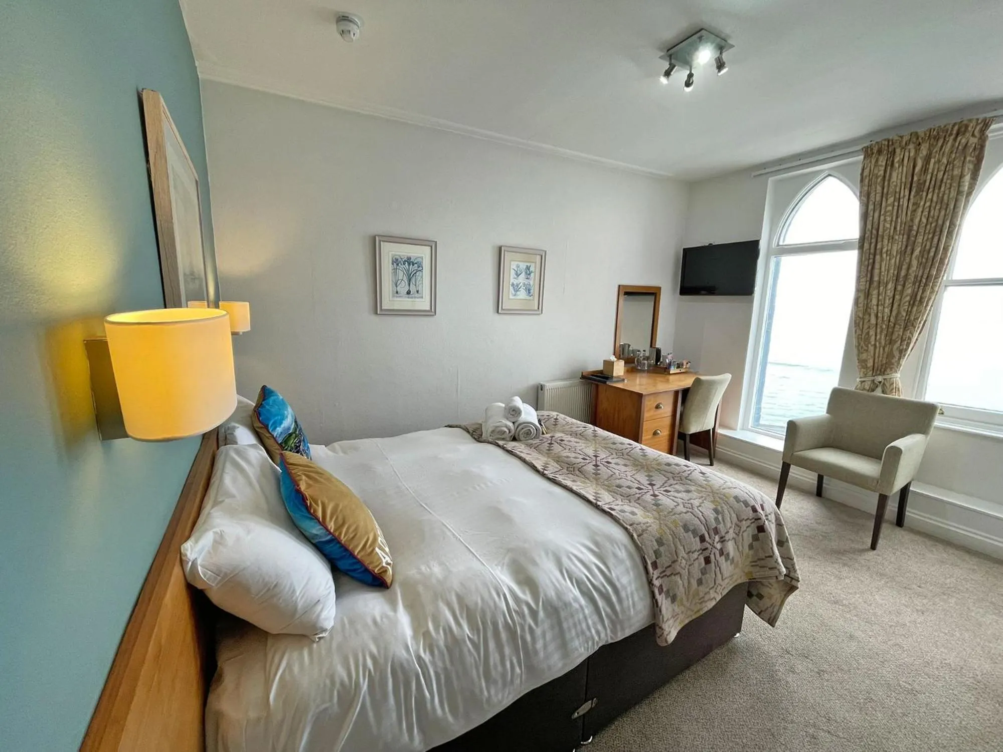 Bedroom, Bed in The Glengower