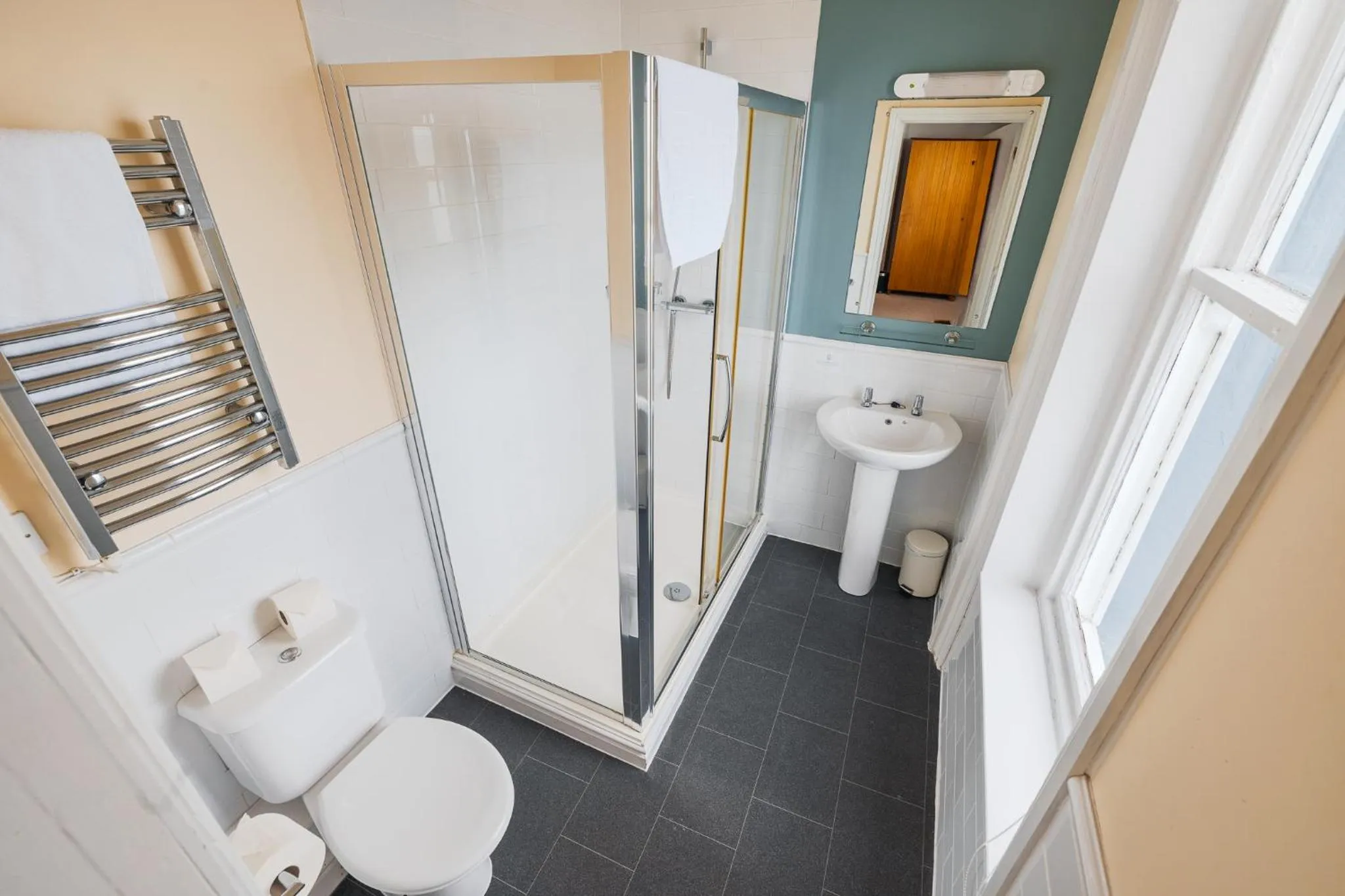 Bathroom in The Glengower