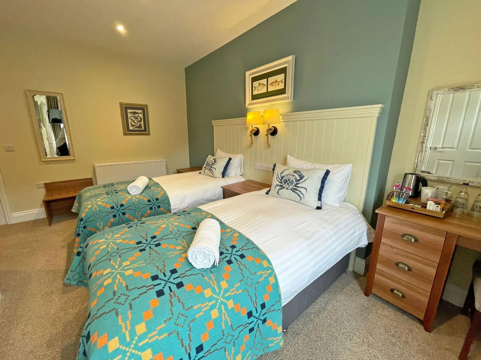 Bedroom, Bed in The Glengower