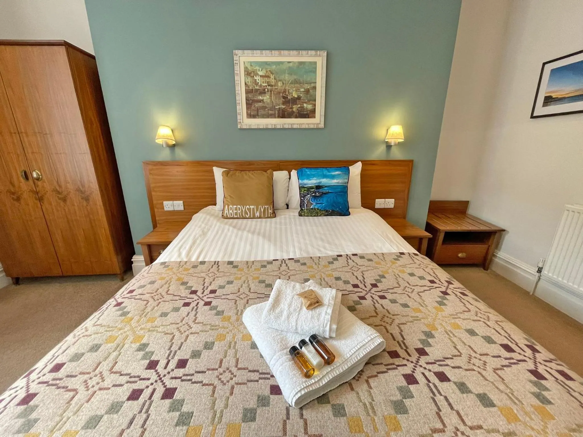 Bedroom, Bed in The Glengower