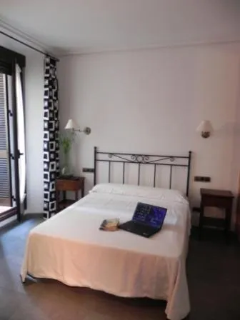 Bed in Hostal Ivor